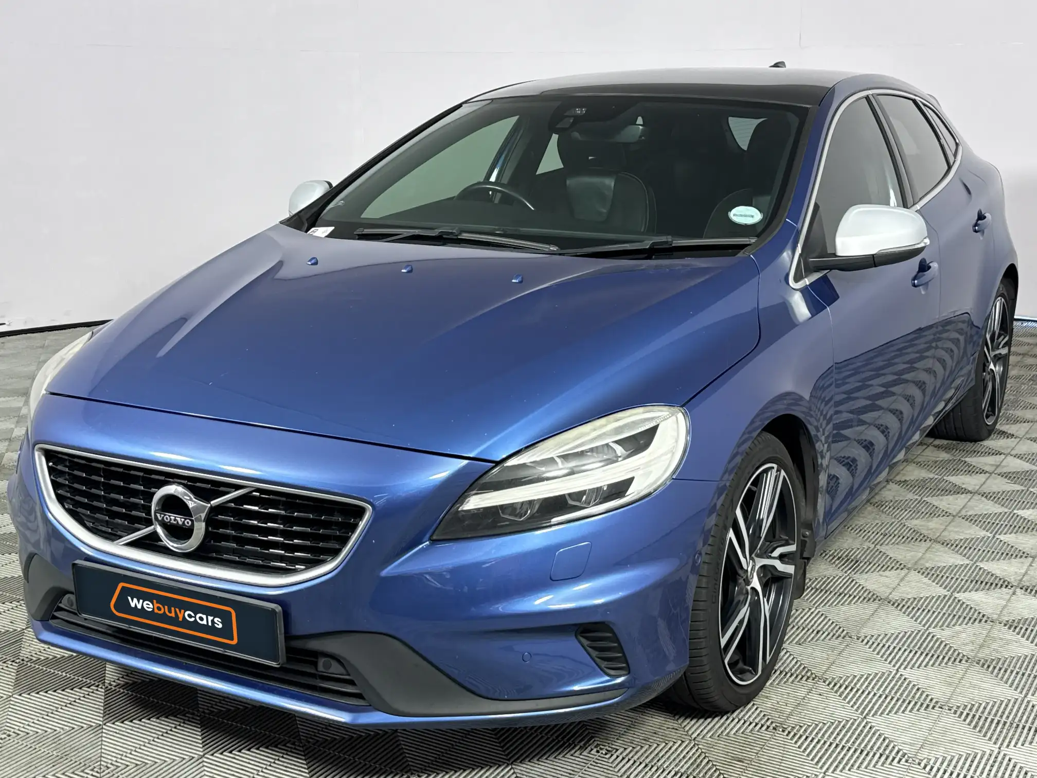 2018 Volvo V40