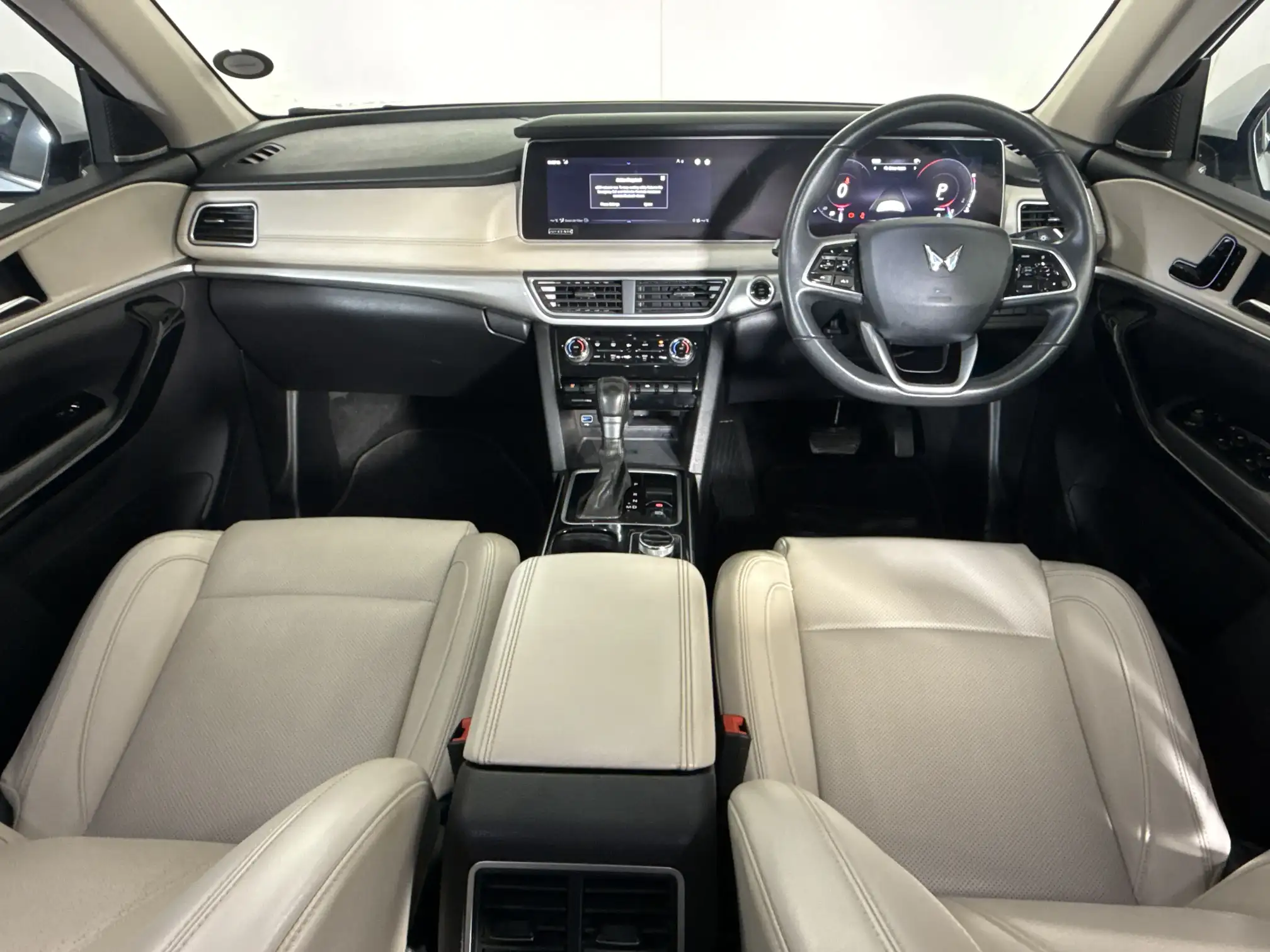 Mahindra XUV 700