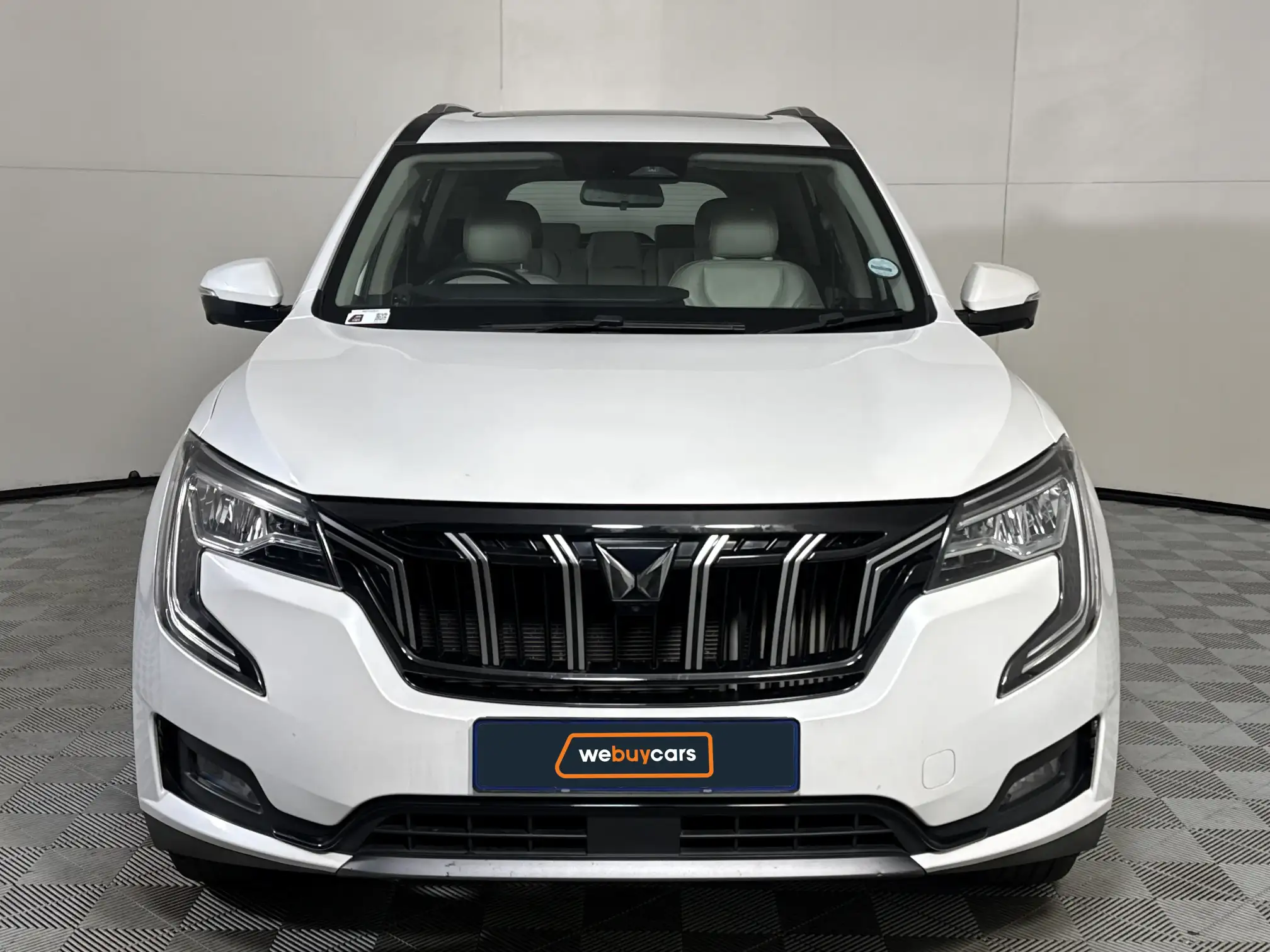 Mahindra XUV 700