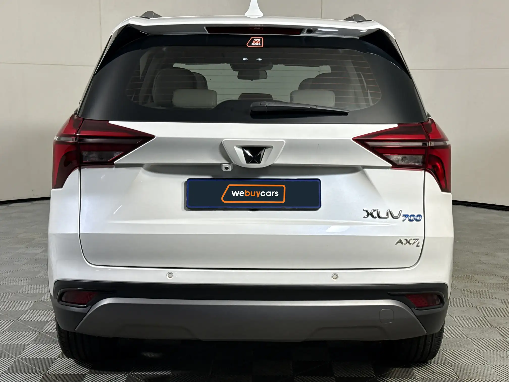 Mahindra XUV 700