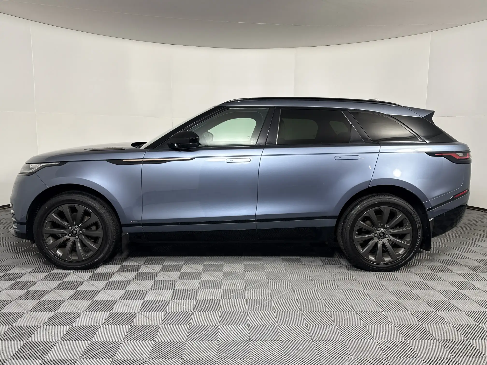 Land Rover Velar