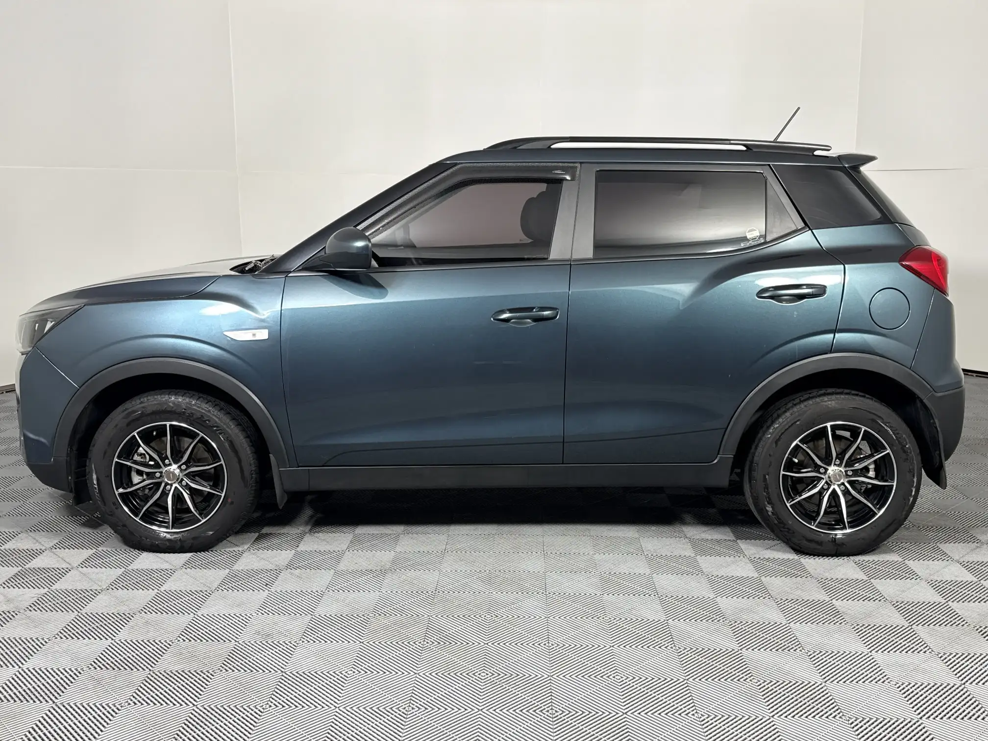 Mahindra Xuv300