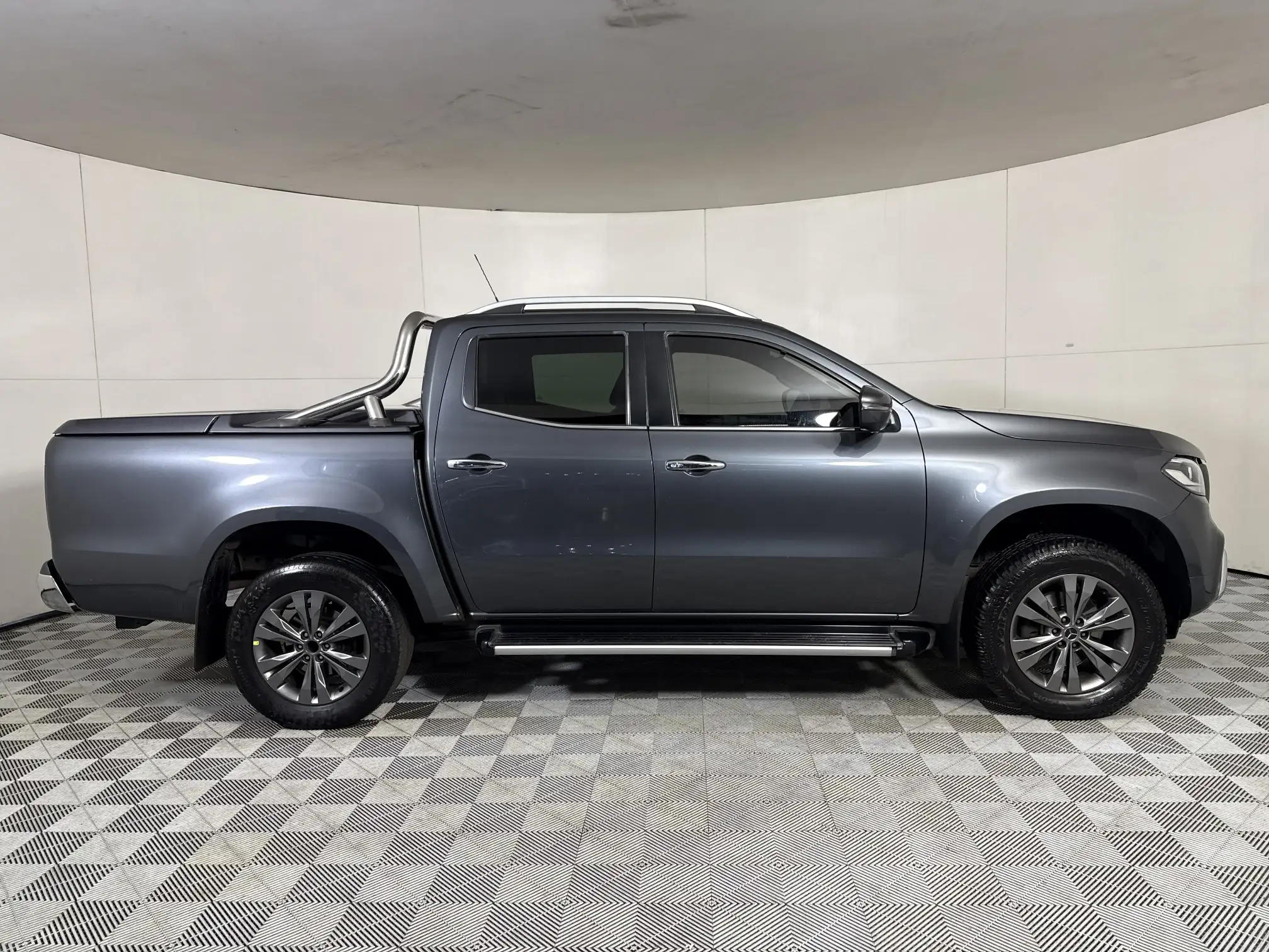 Mercedes-Benz X-Class