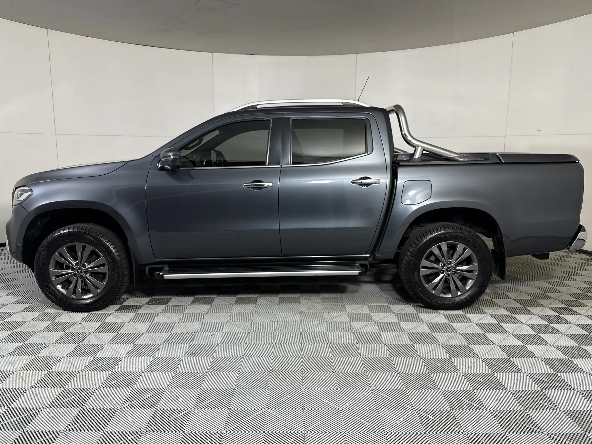 Mercedes-Benz X-Class
