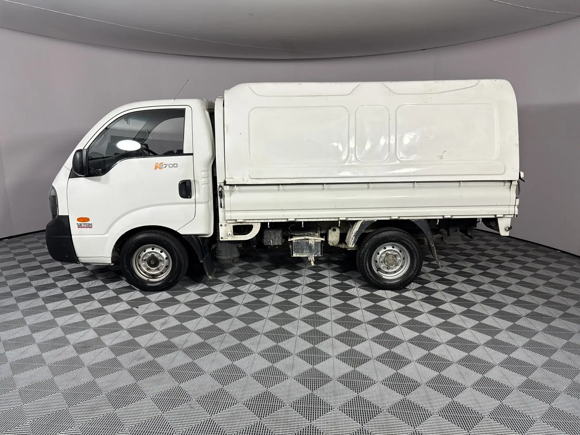 KIA K 2700