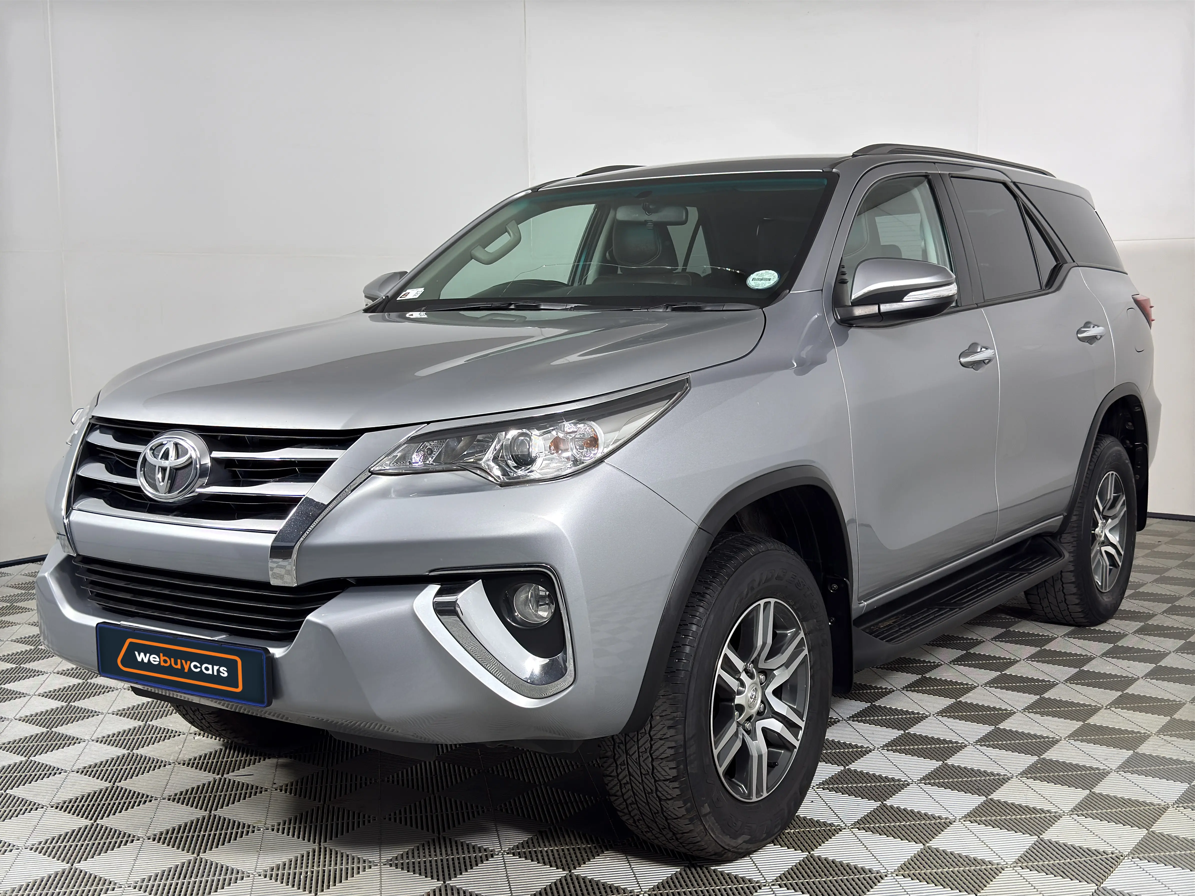 2017 Toyota Fortuner 2.4gd-6 R/B Auto