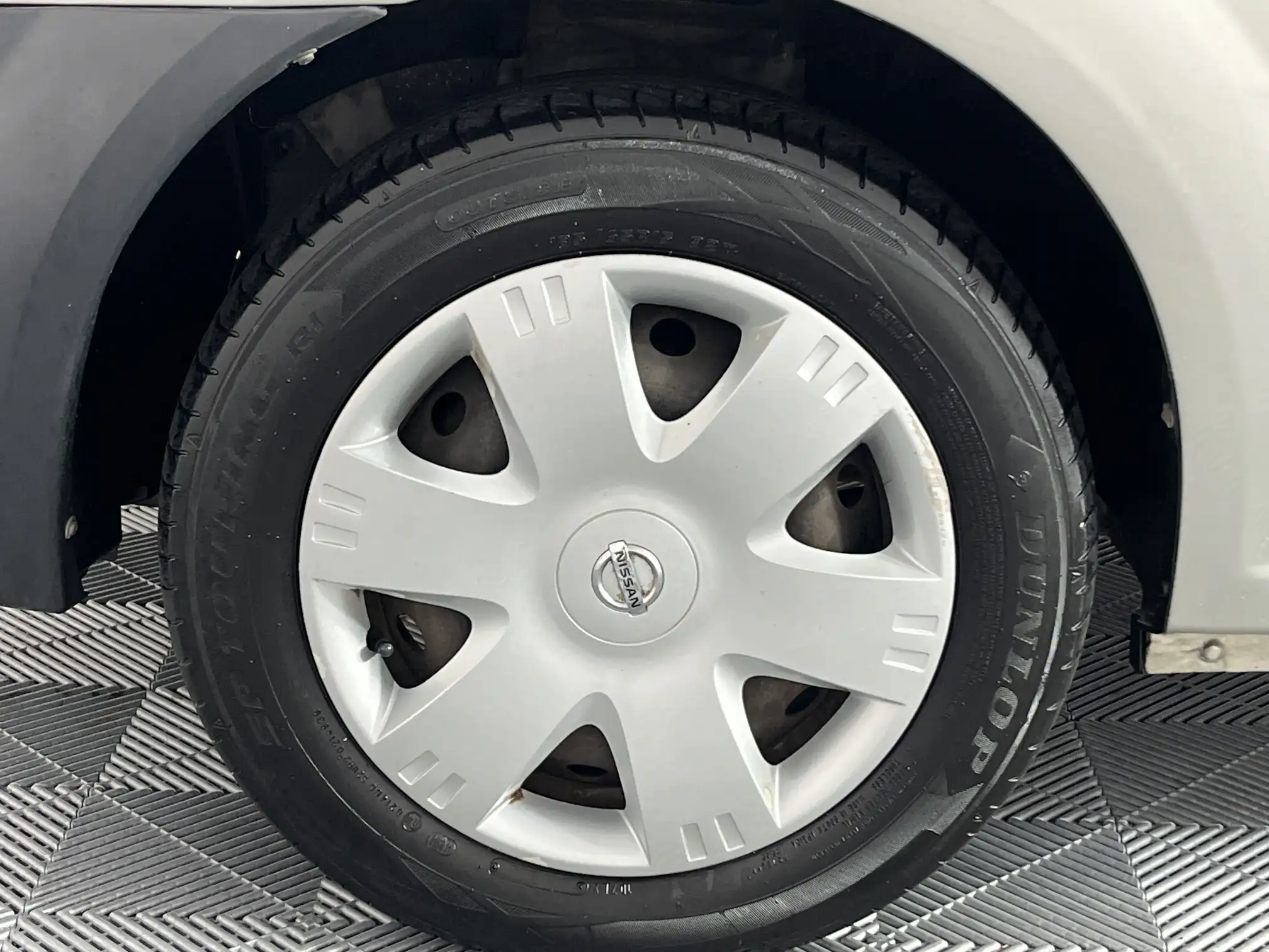 Nissan NP200