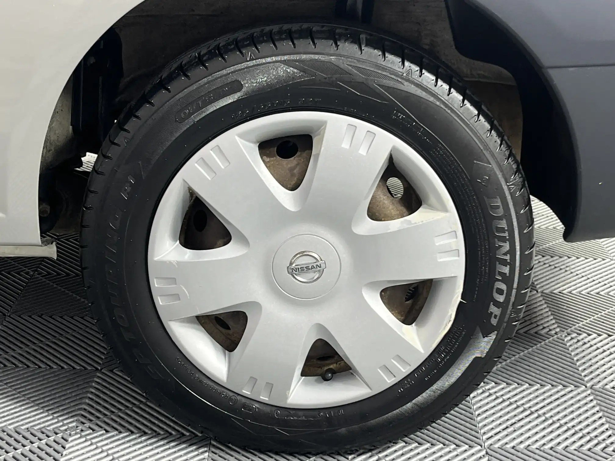 Nissan NP200