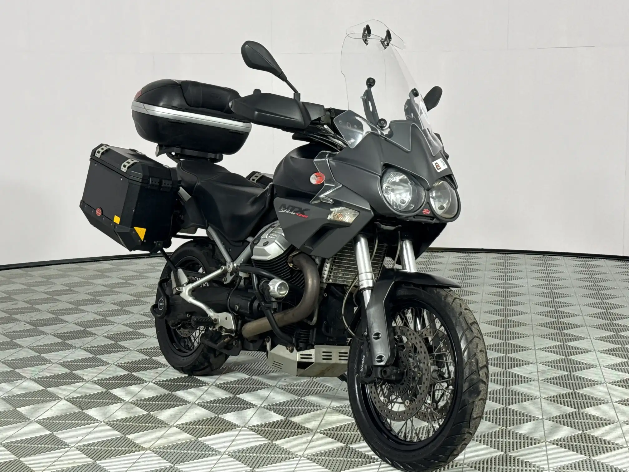 Moto Guzzi Stelvio