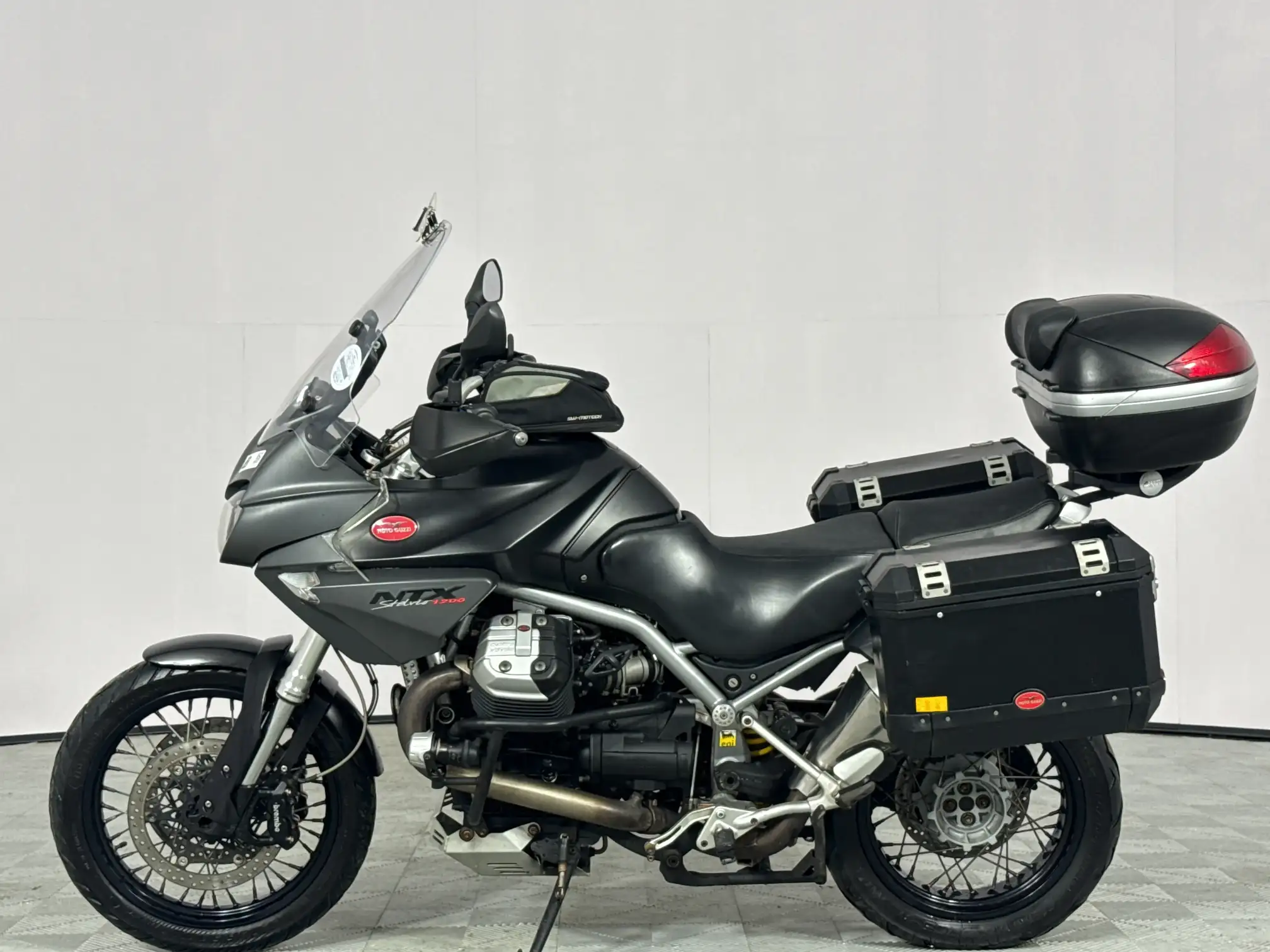 Moto Guzzi Stelvio