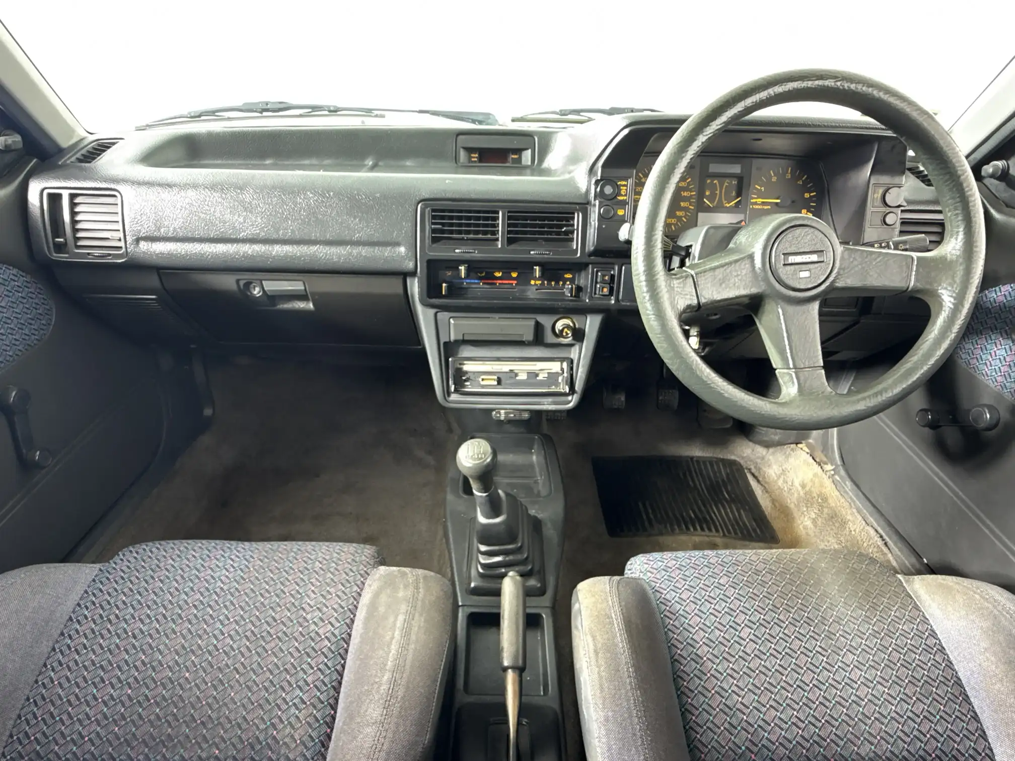 Mazda 323