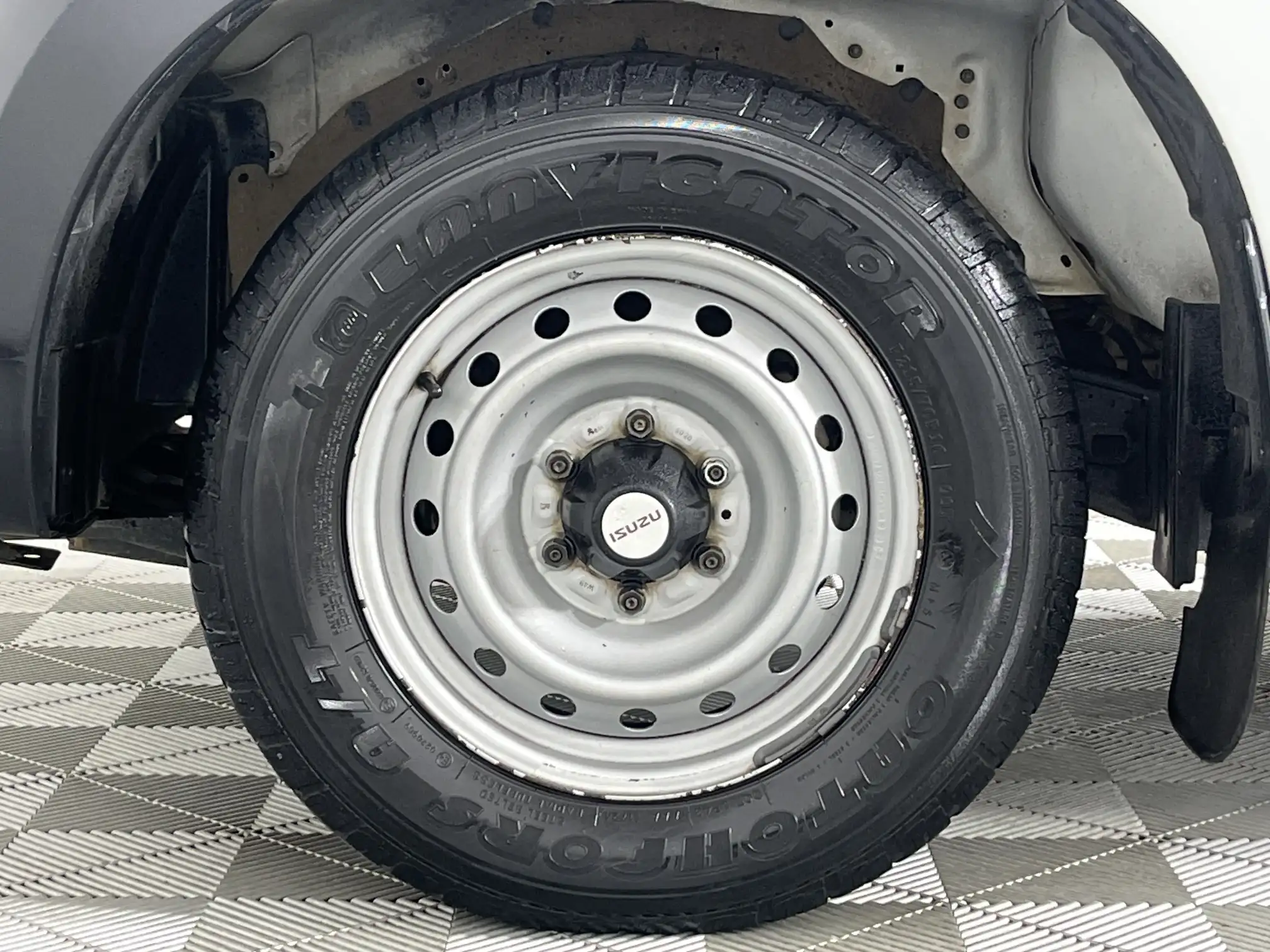 Isuzu D-MAX