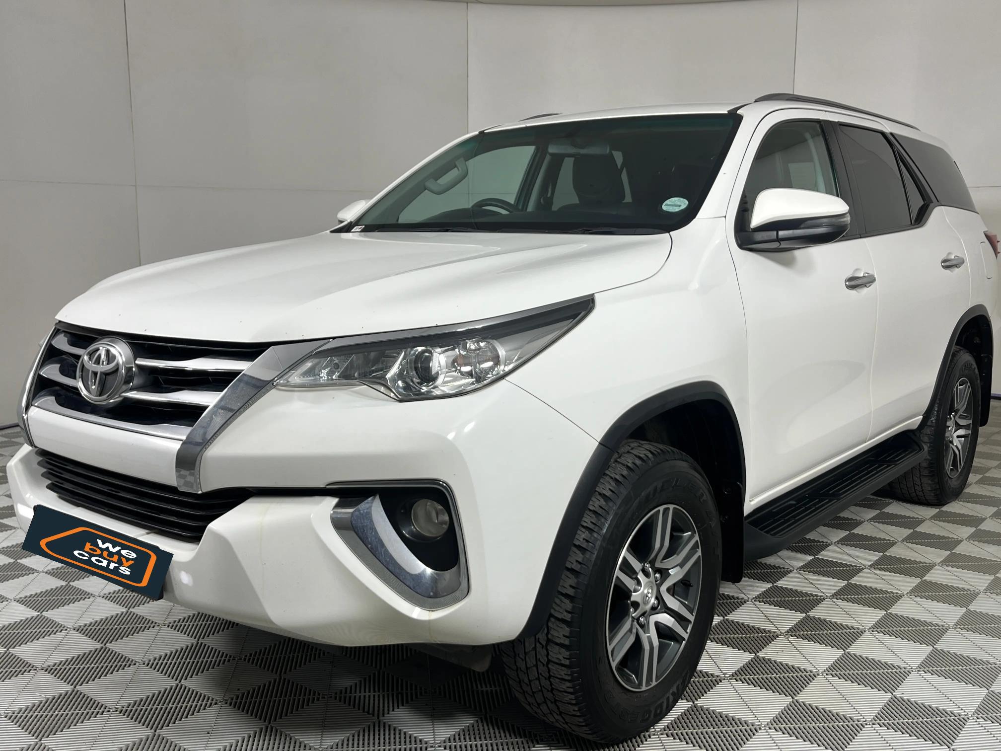Toyota Fortuner IV 2.4 GD-6 Raised Body
