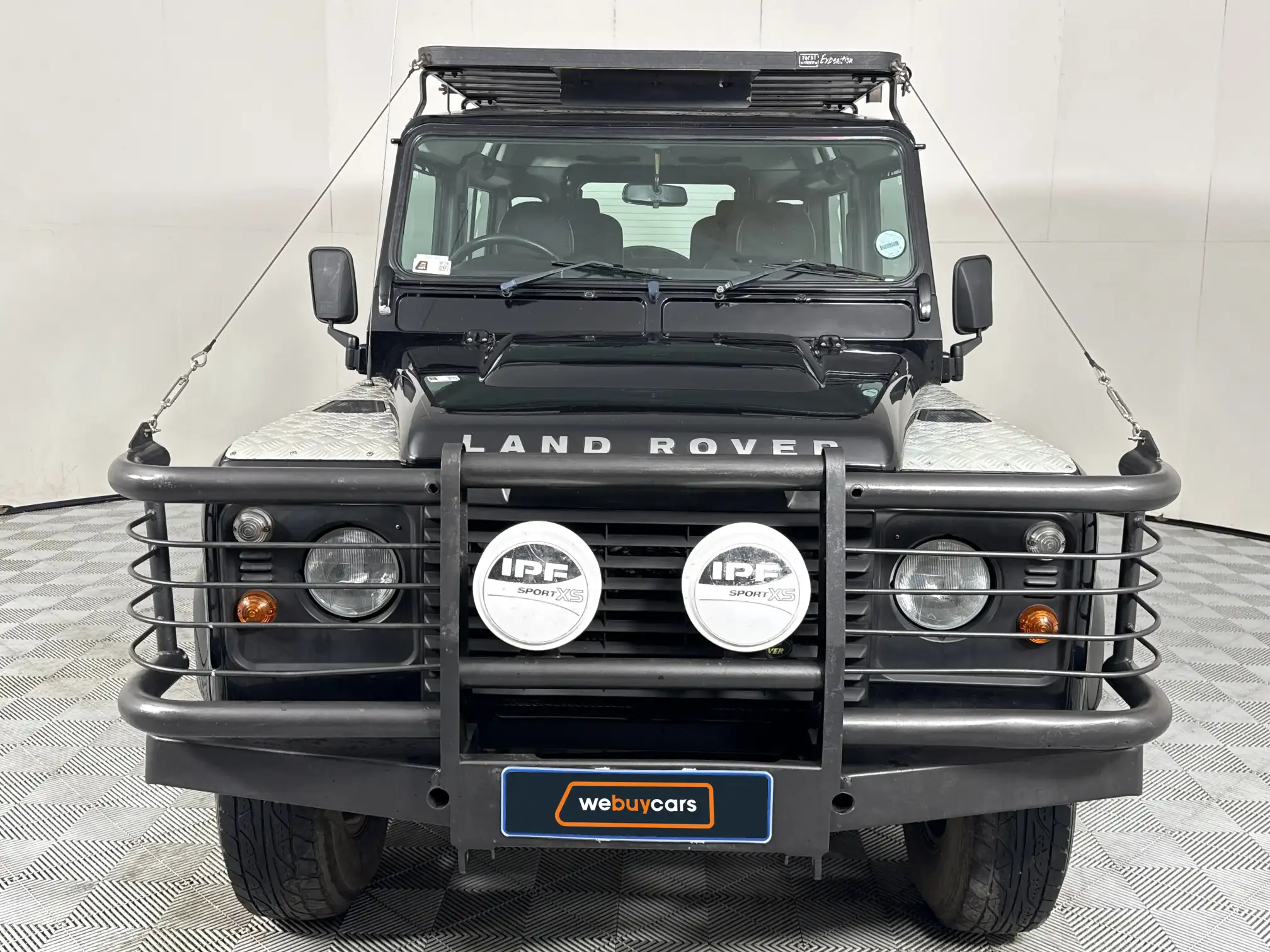 Land Rover Defender 90