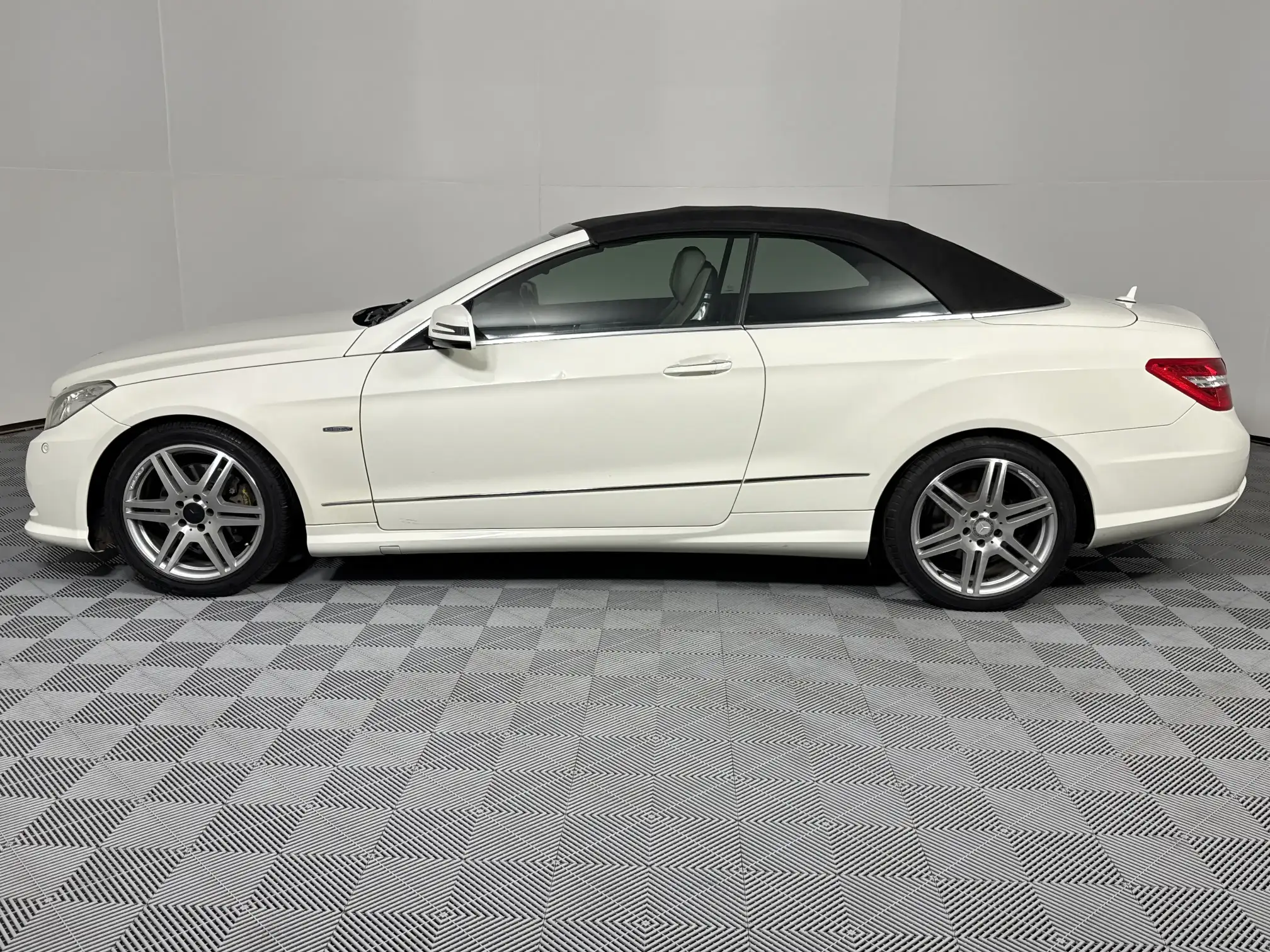 Mercedes-Benz E Class Cabriolet