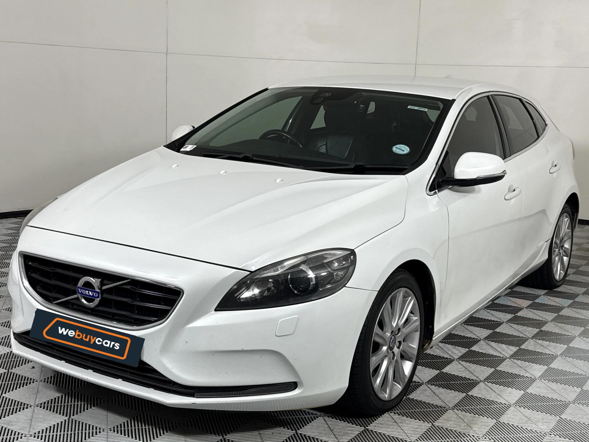 Volvo V40 T3 Essential