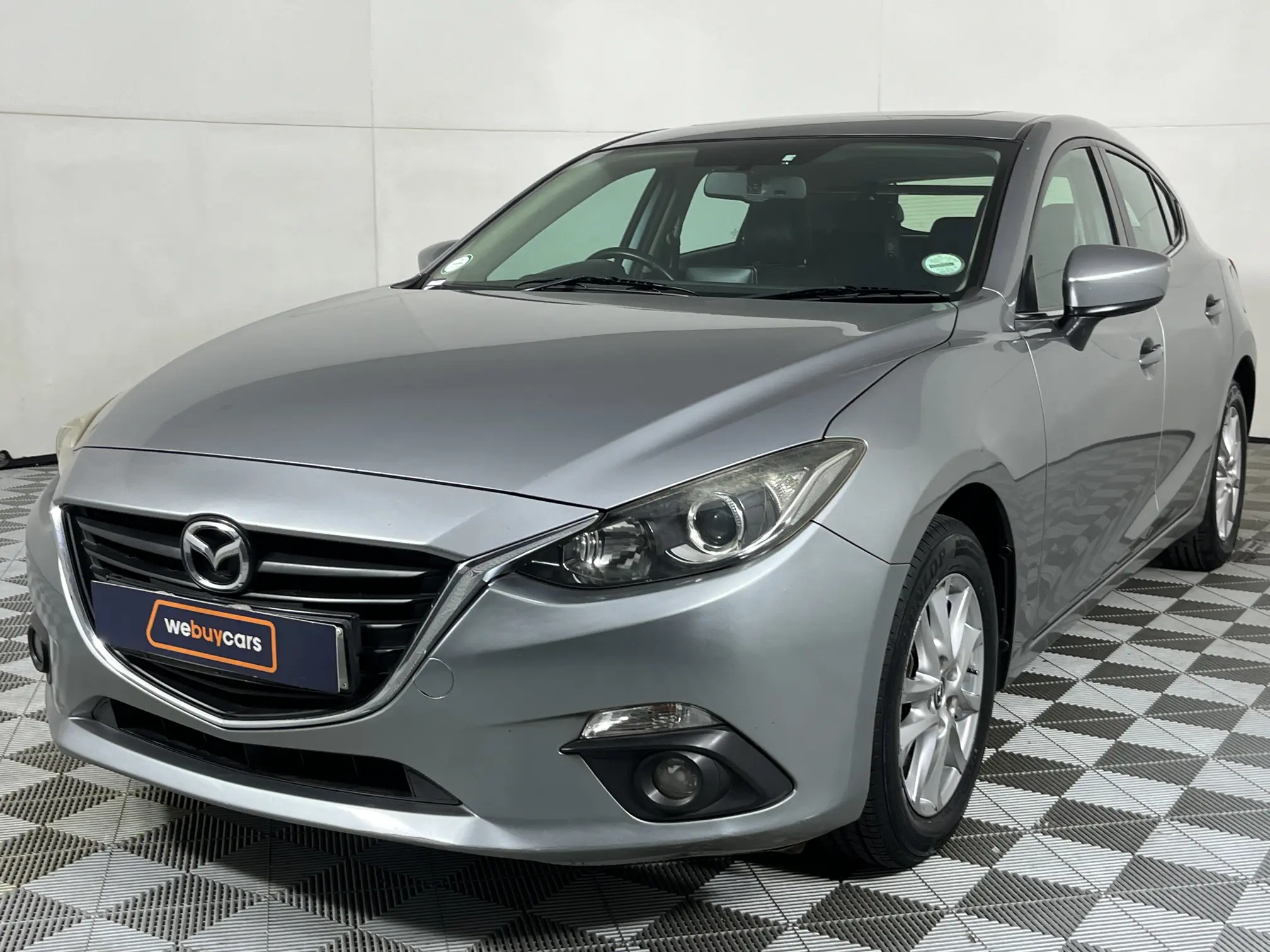 2015 Mazda Mazda 3 2.0 Individual 5-Door