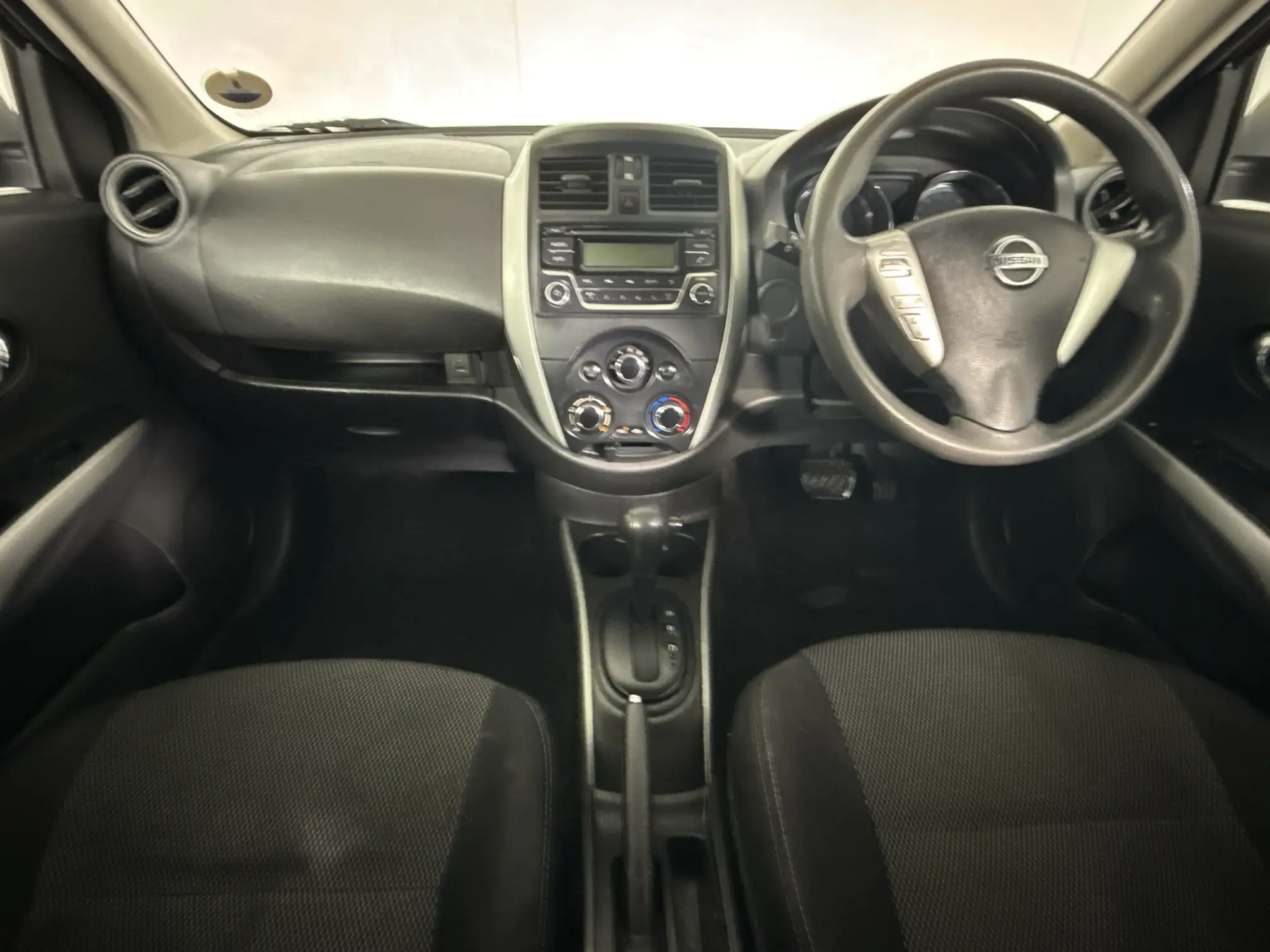 Nissan Almera