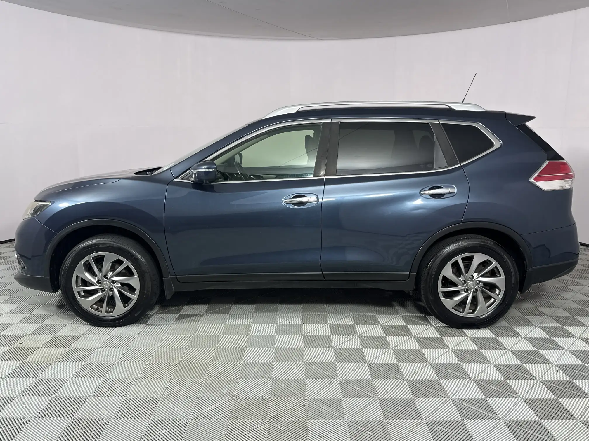 Nissan X Trail