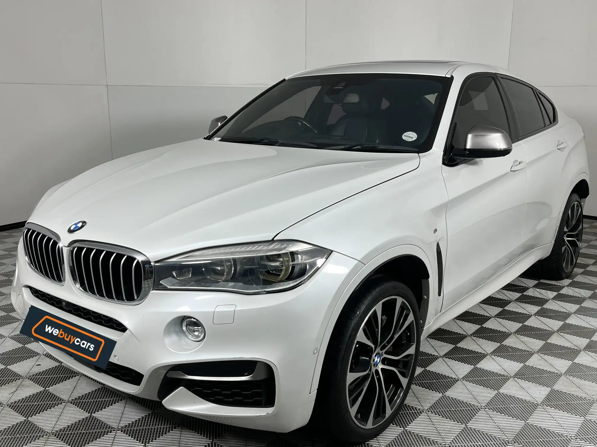 2020 BMW X6