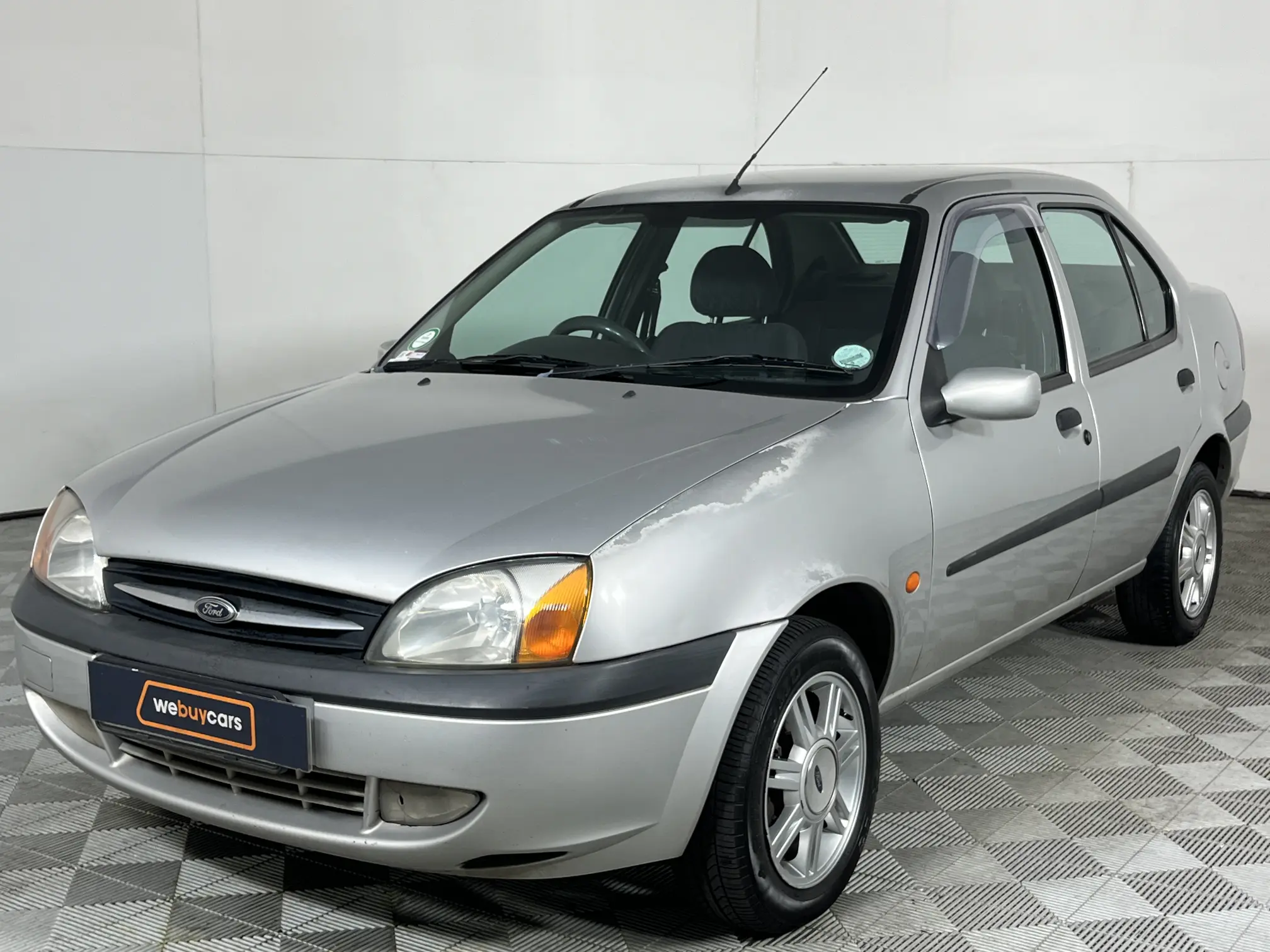 2001 Ford Ikon 1.6i