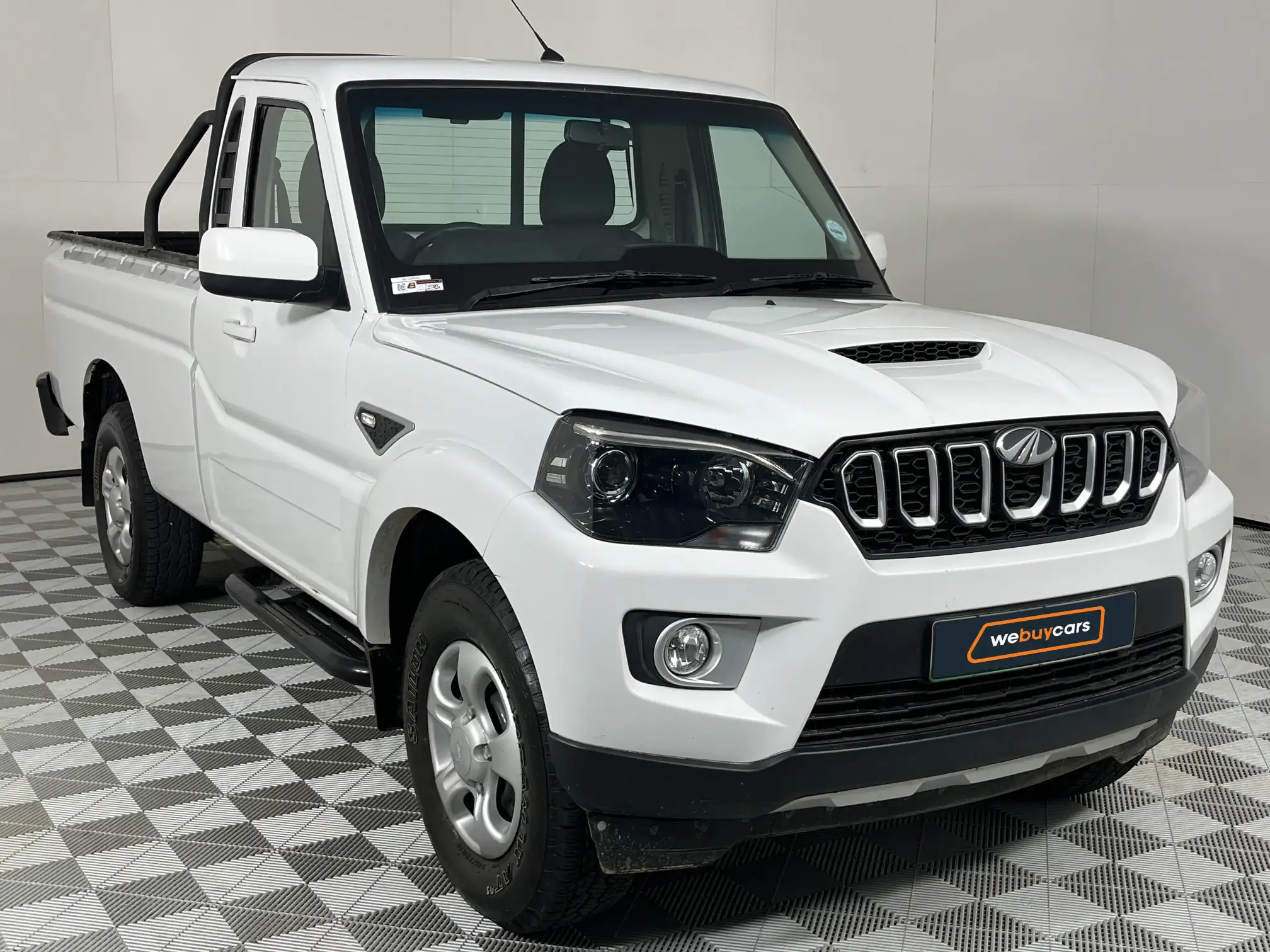 Mahindra PIK UP