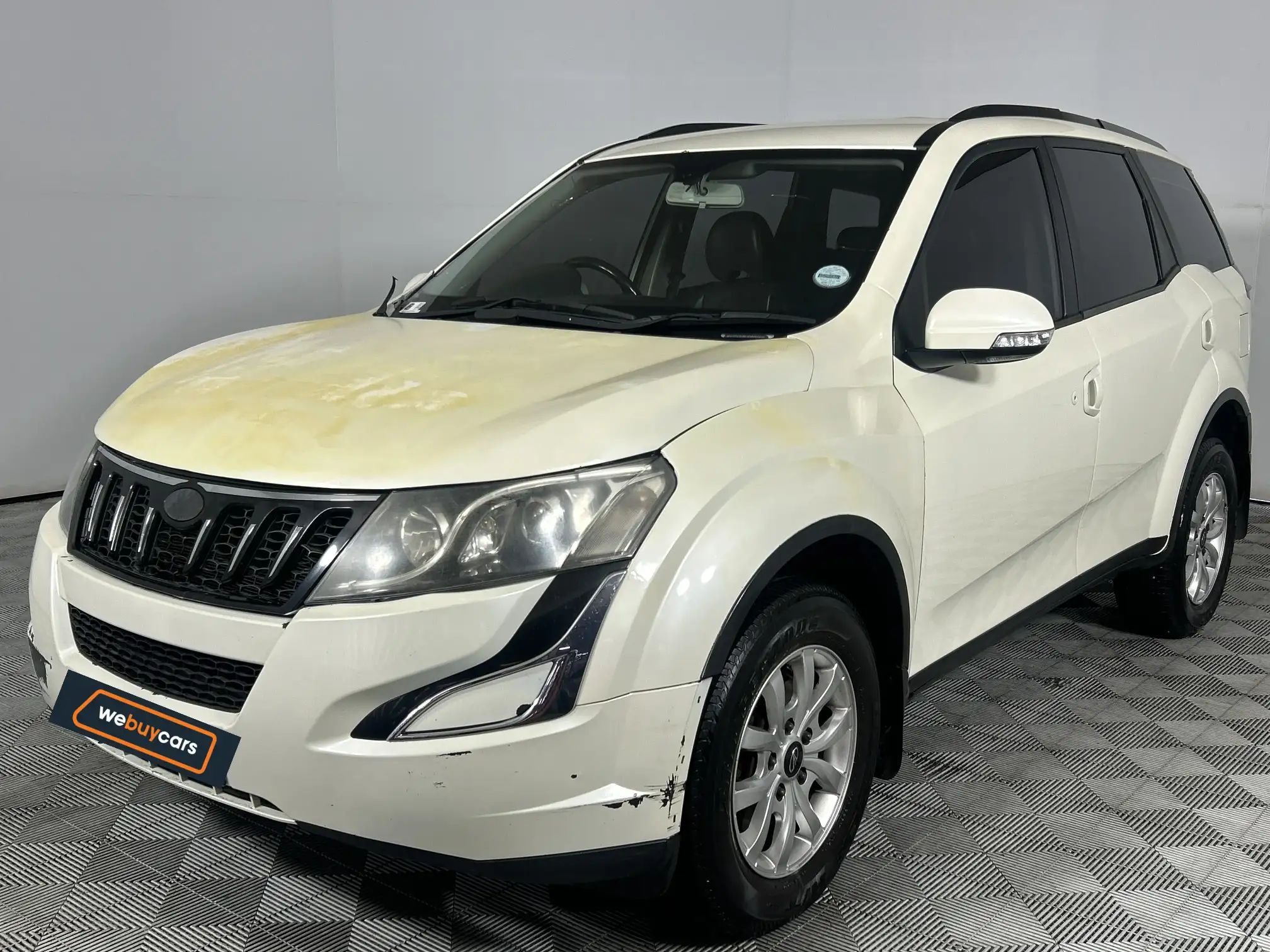 2015 Mahindra XUV