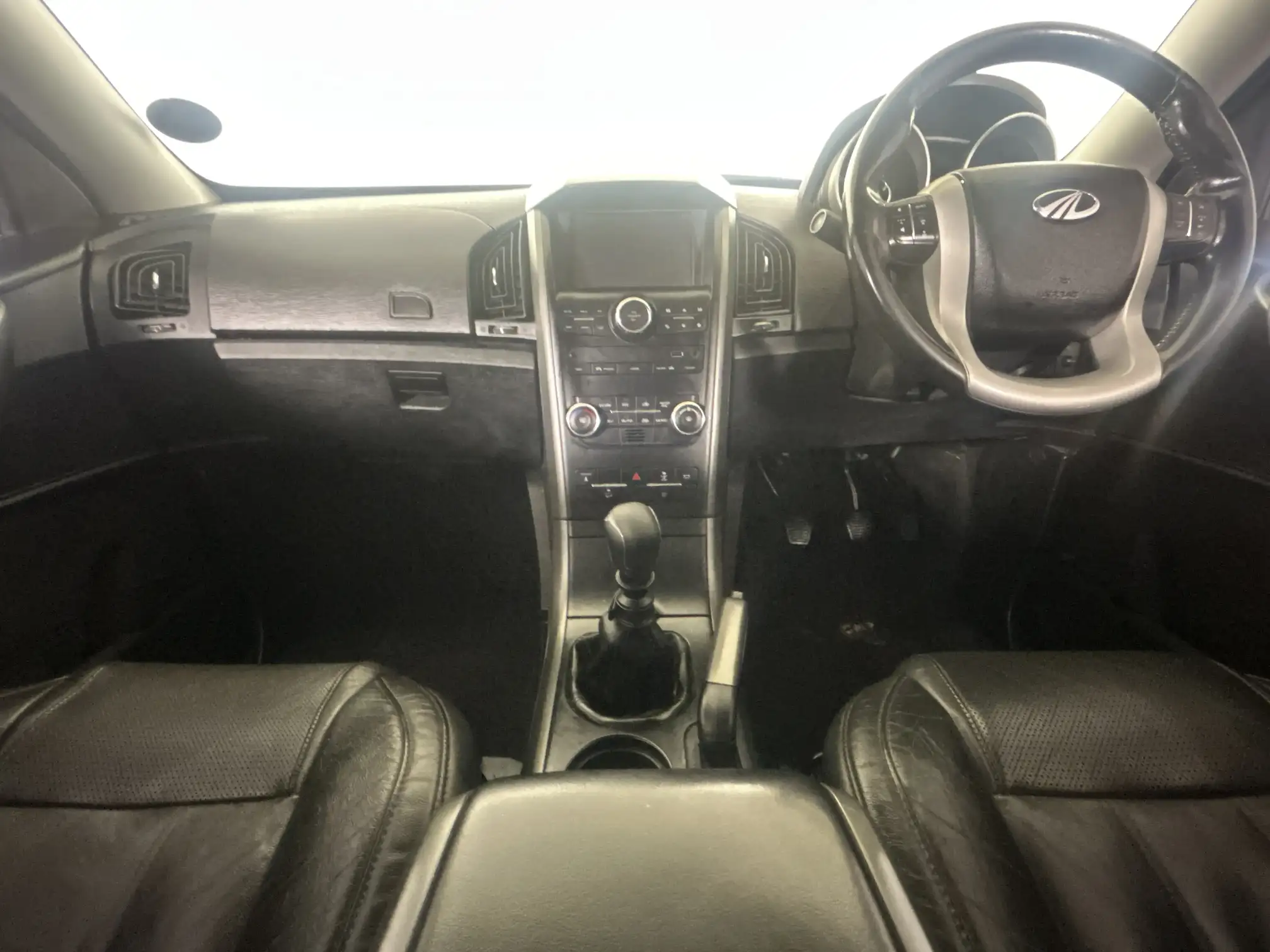 Mahindra XUV