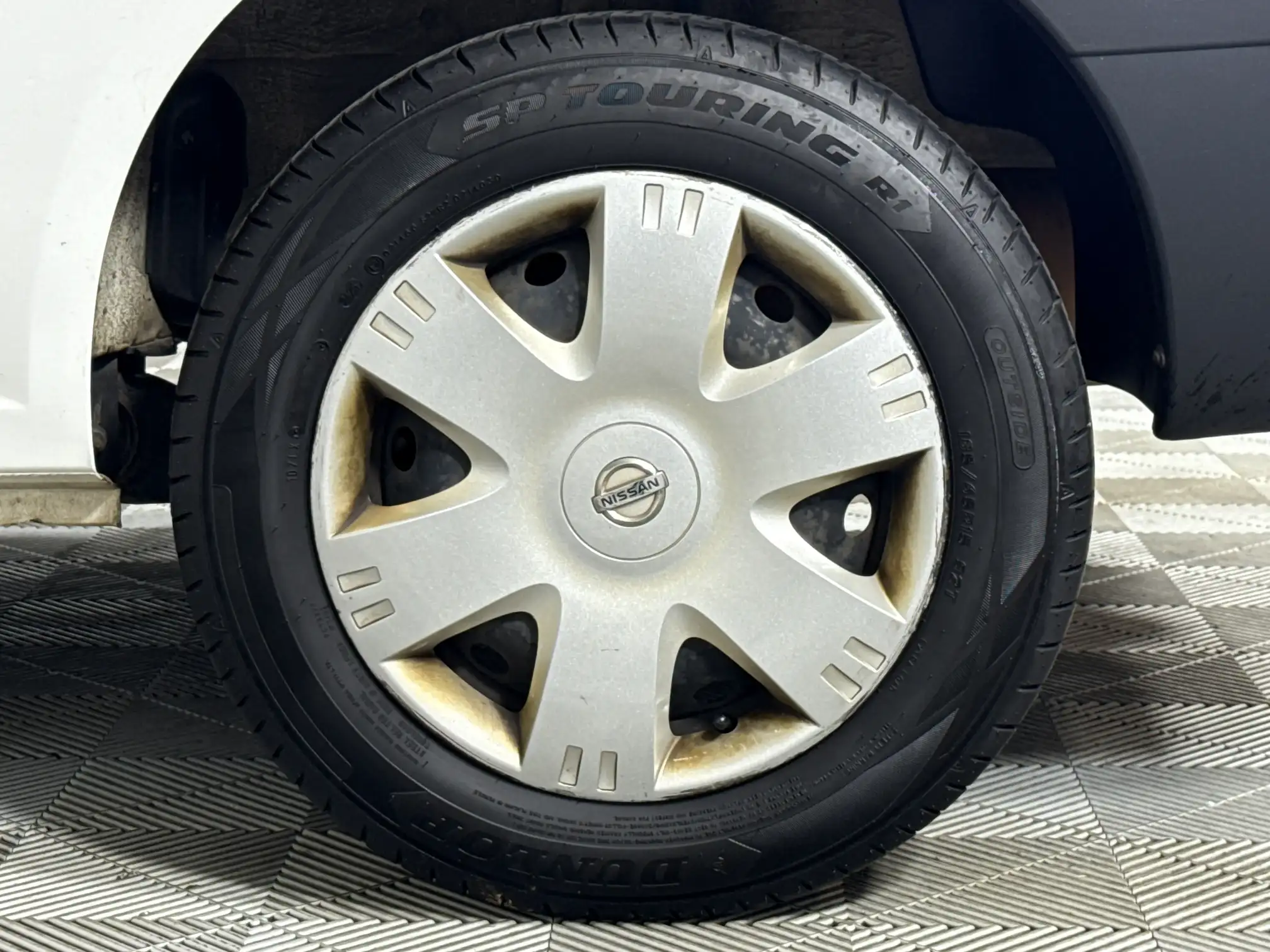 Nissan NP200