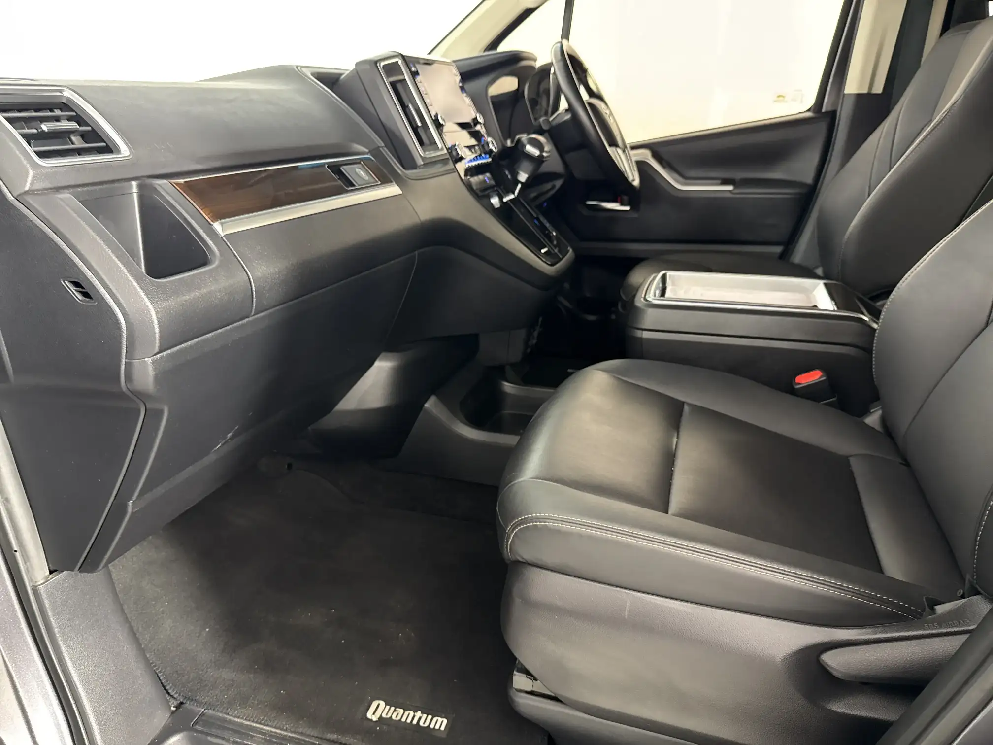 Toyota Quantum