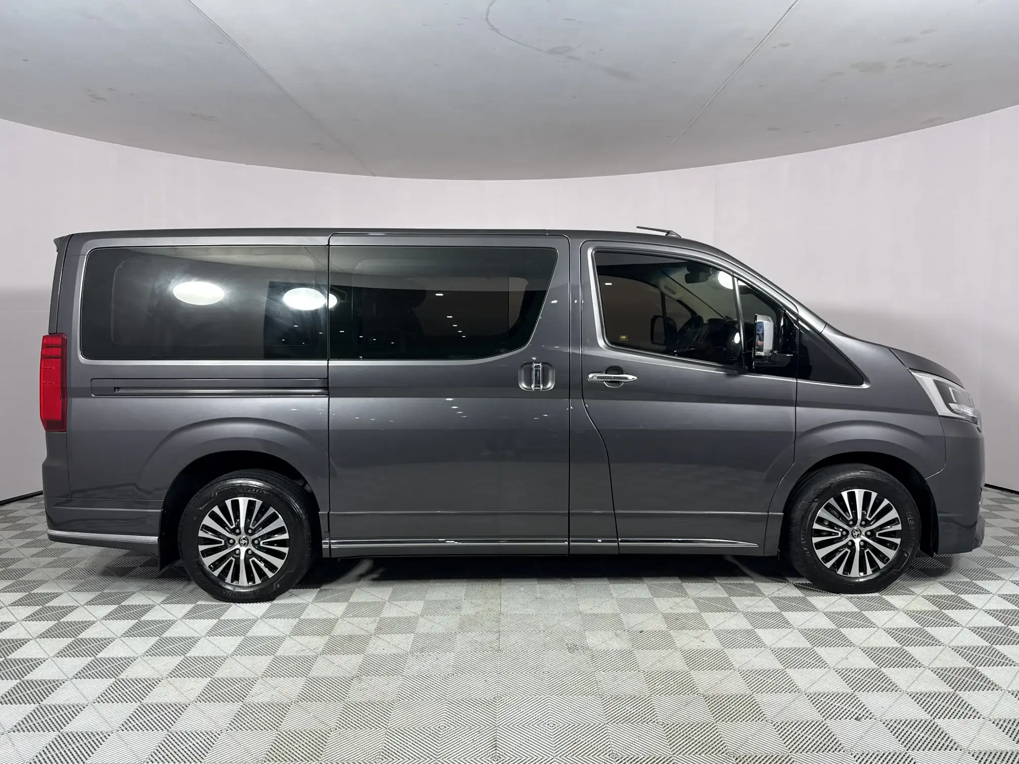 Toyota Quantum