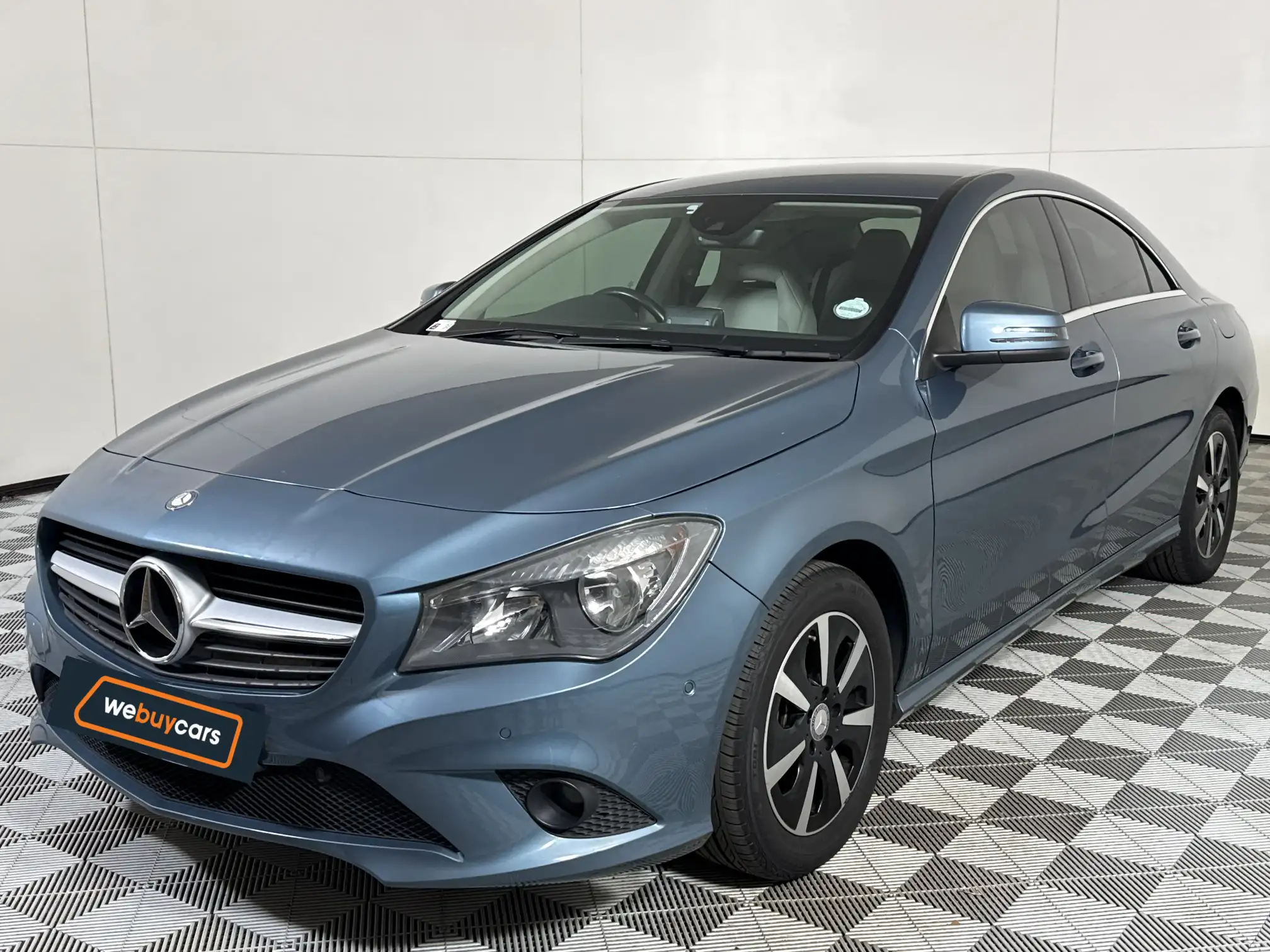 Mercedes-Benz CLA