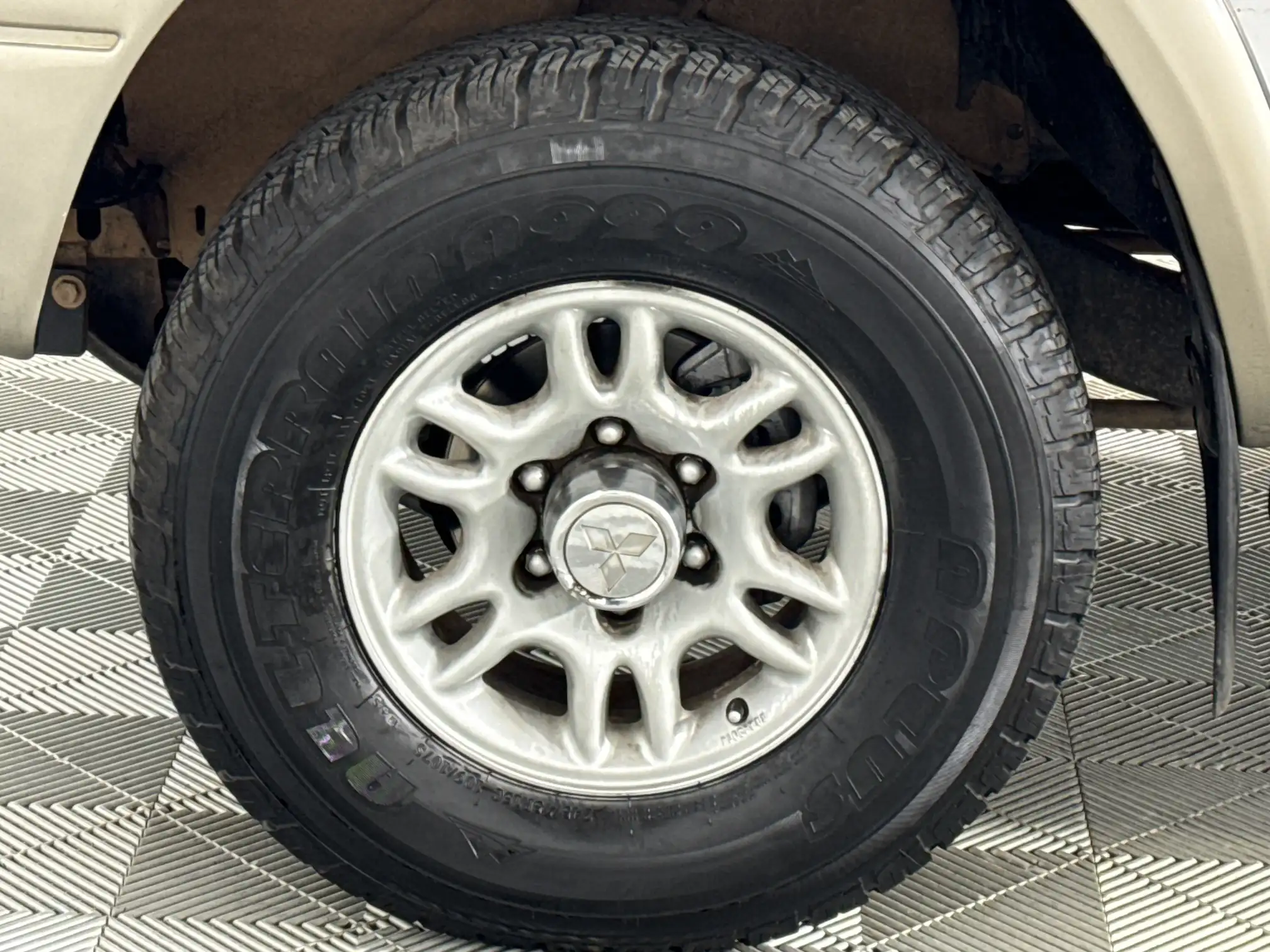 Mitsubishi Colt