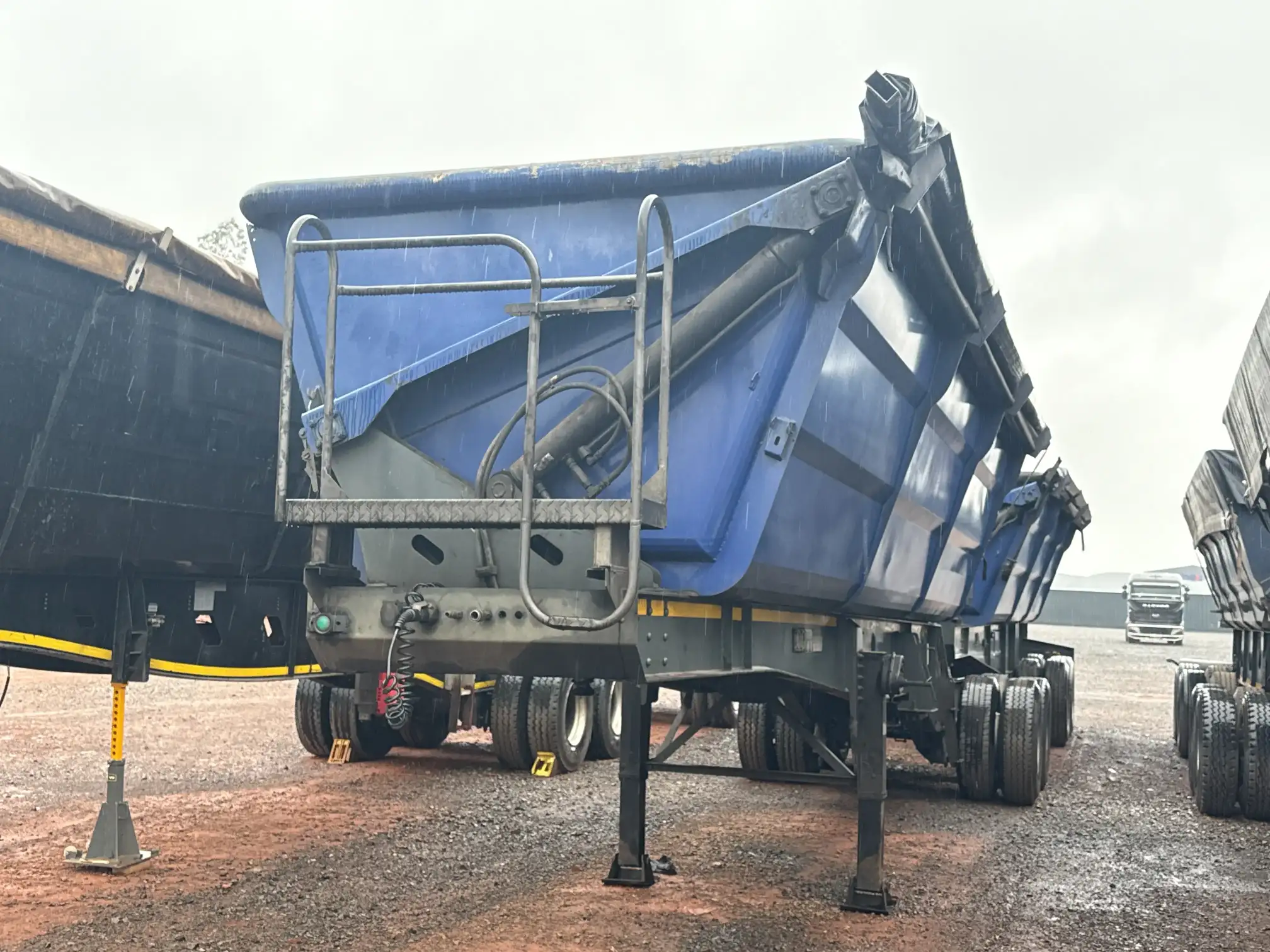 2019 Leader Side tipper
