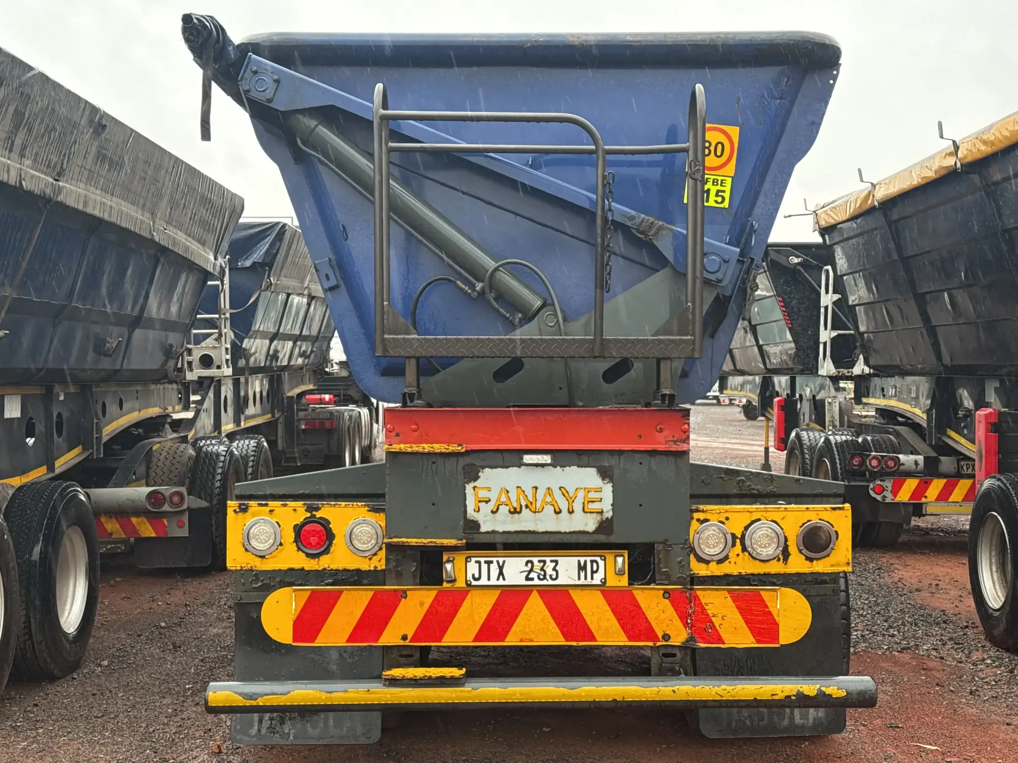 Leader Side tipper
