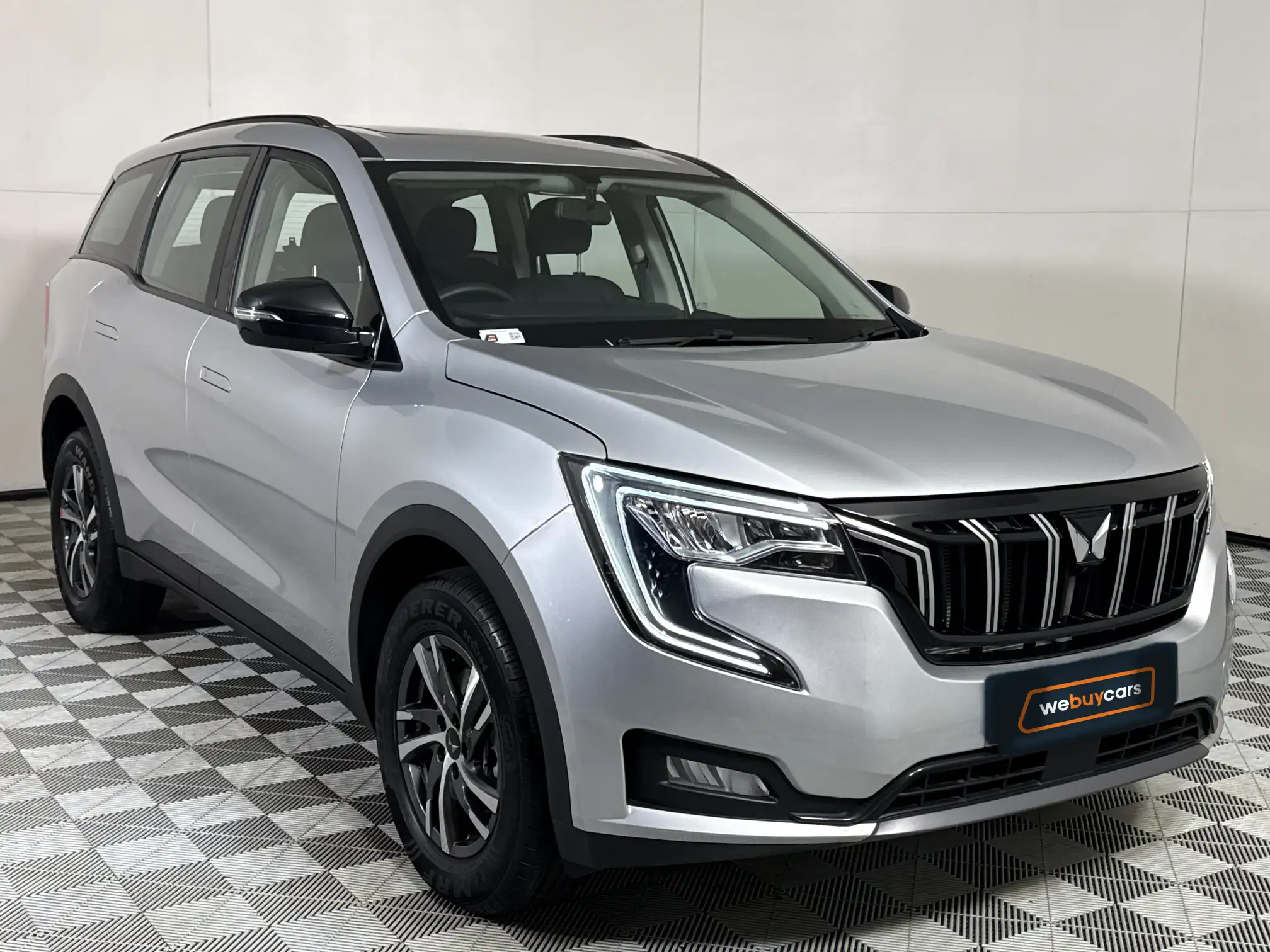 Mahindra XUV 700