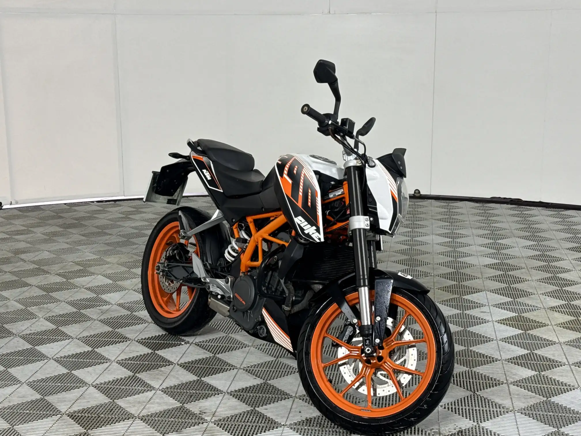 KTM Duke