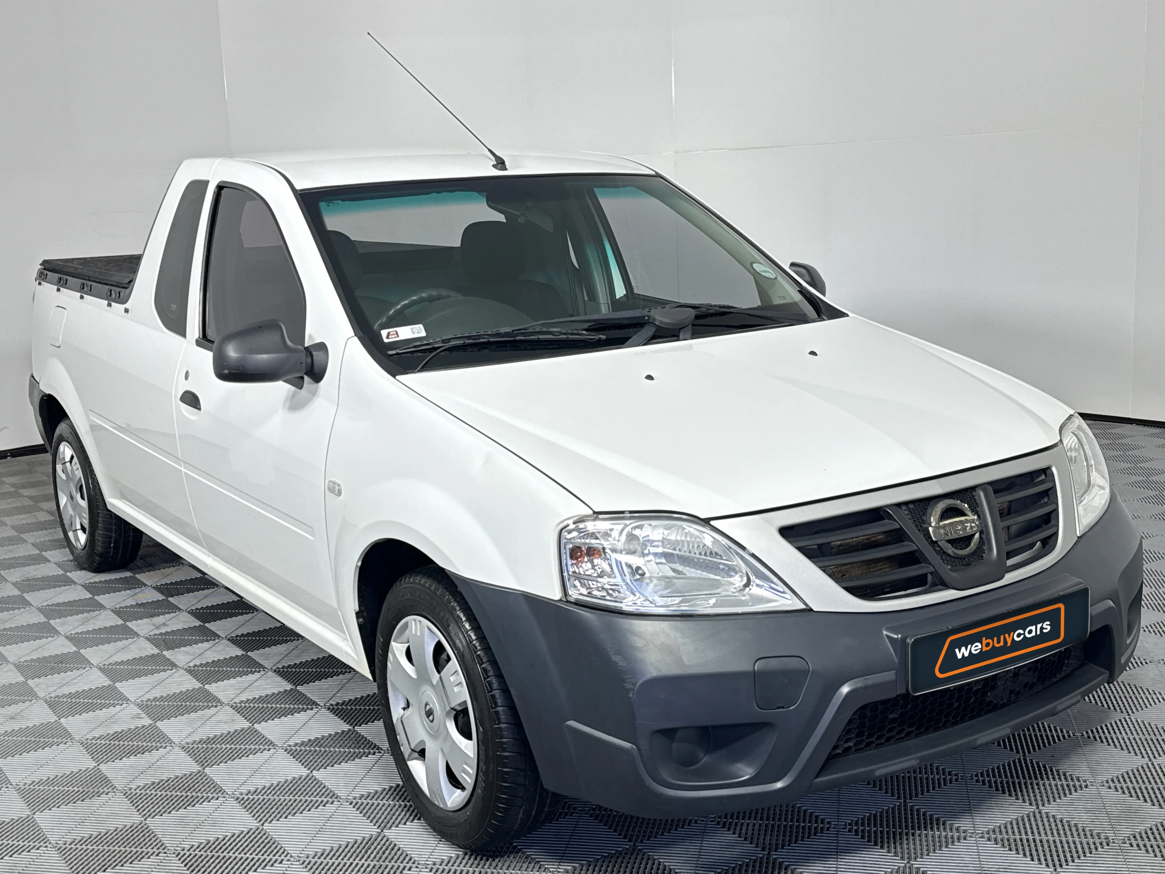 2022 Nissan NP200 1.6 A/C Safety Pack Pick Up Single Cab, photo 3