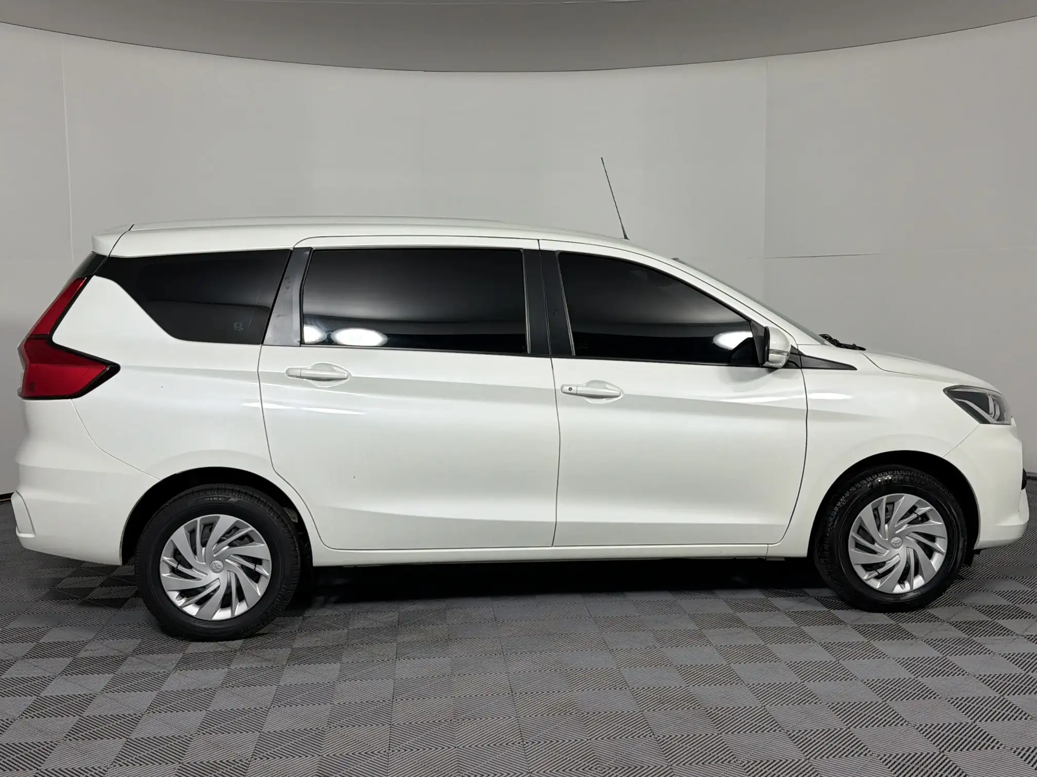 Toyota Rumion