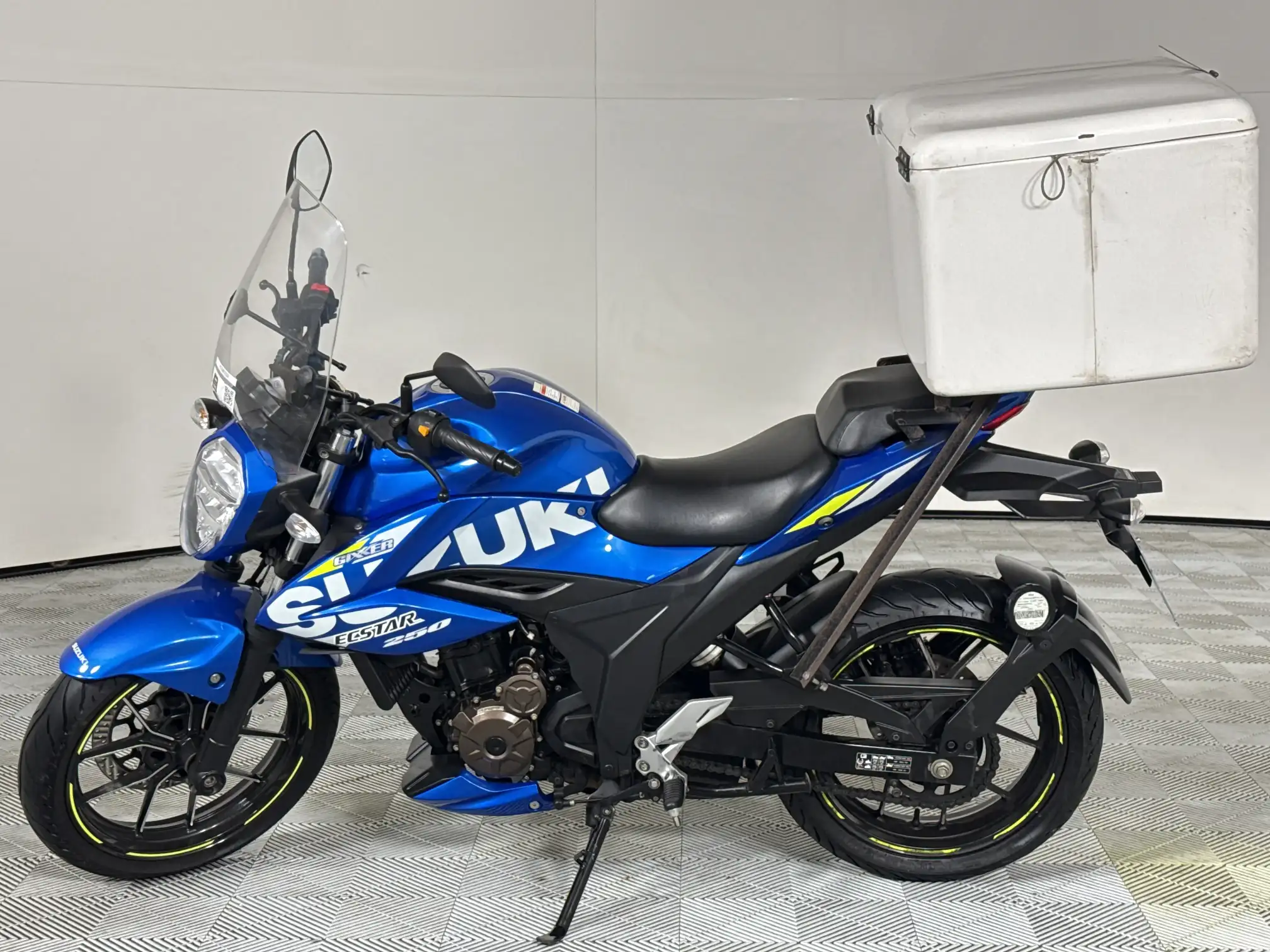 Suzuki GSX
