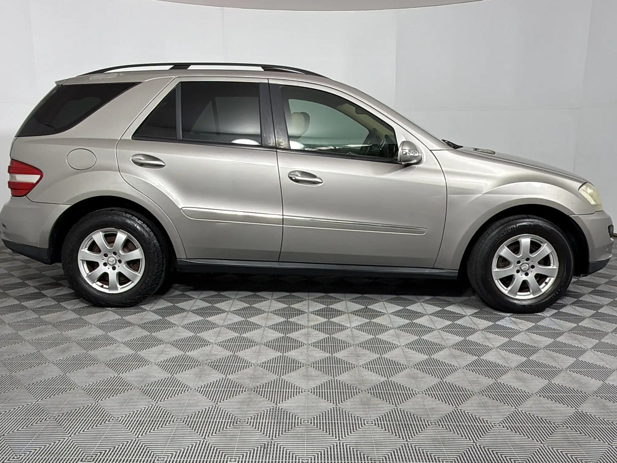 Mercedes-Benz M Class