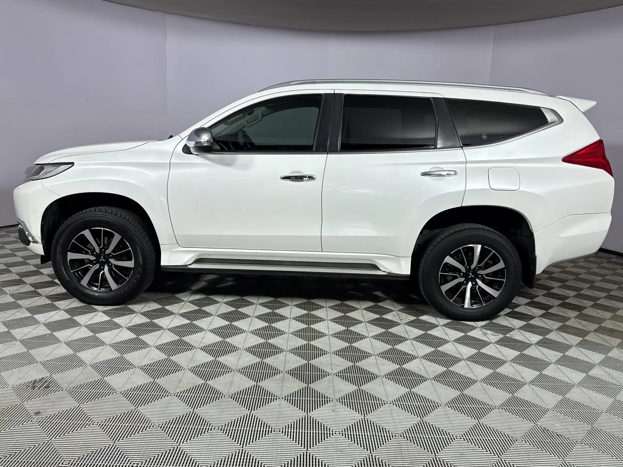 Mitsubishi Pajero Sport