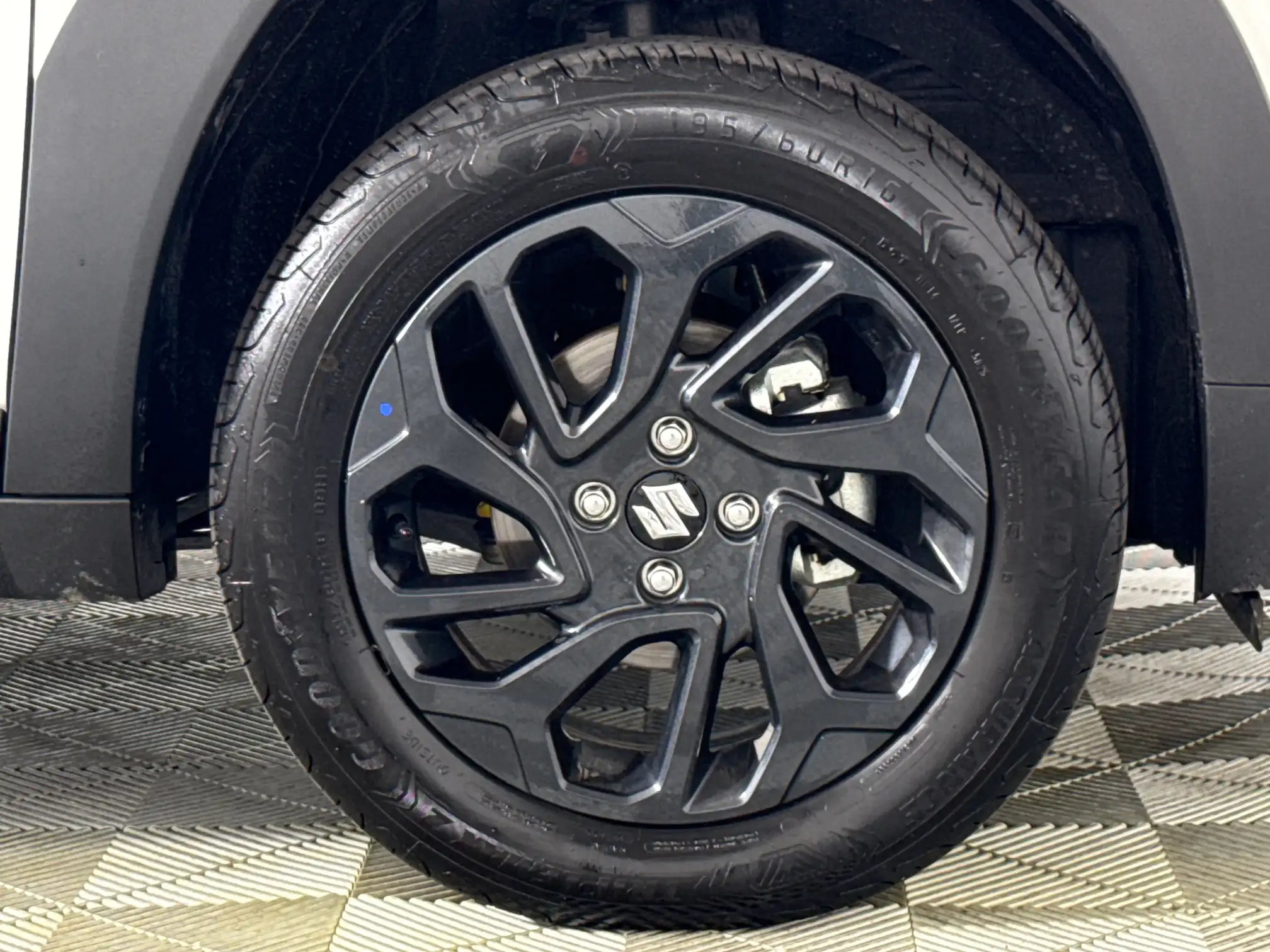 Suzuki Fronx