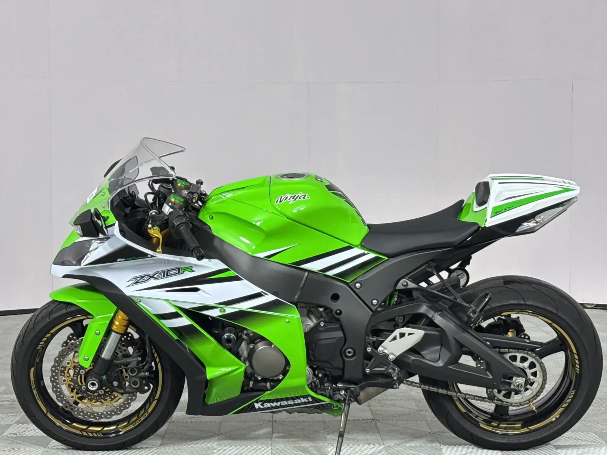 Kawasaki Zx10
