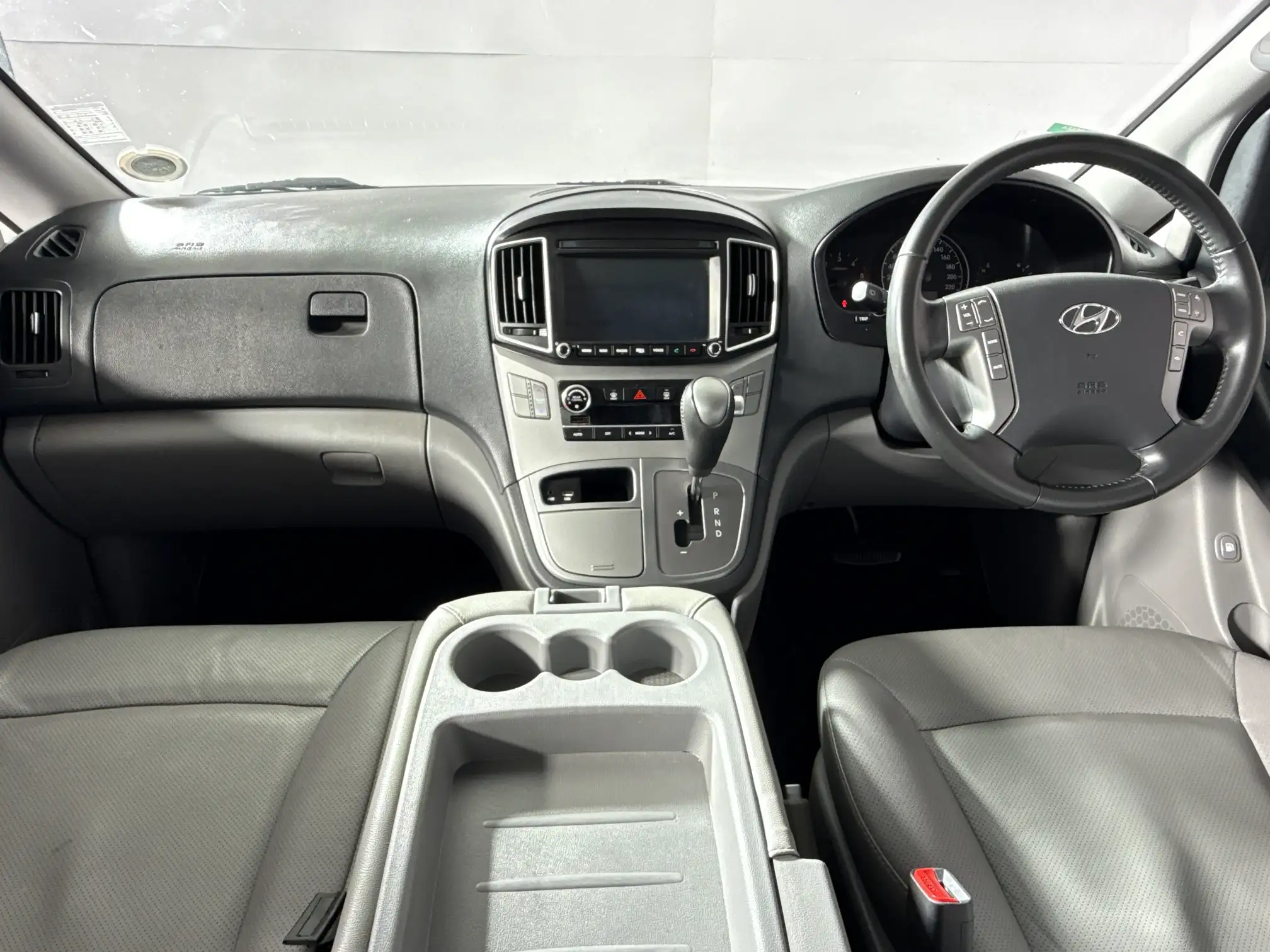 Hyundai H-1