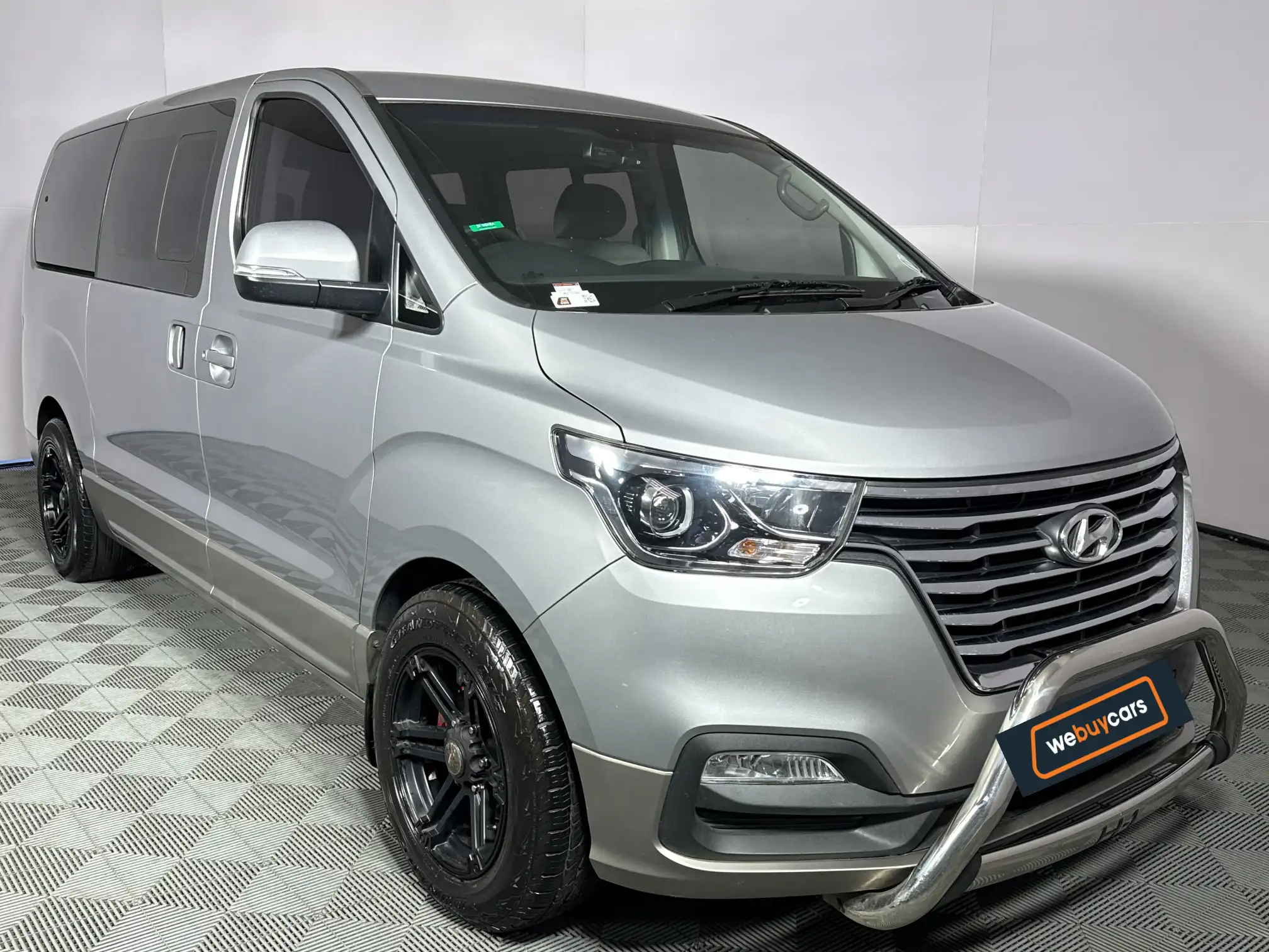Hyundai H-1