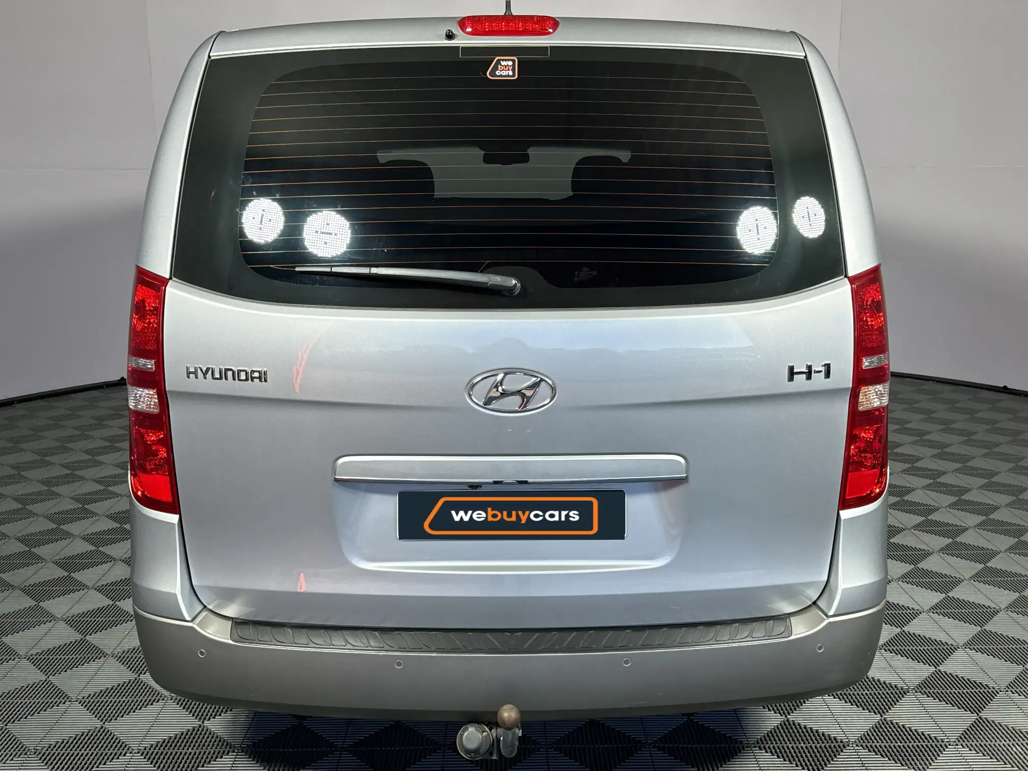 Hyundai H-1