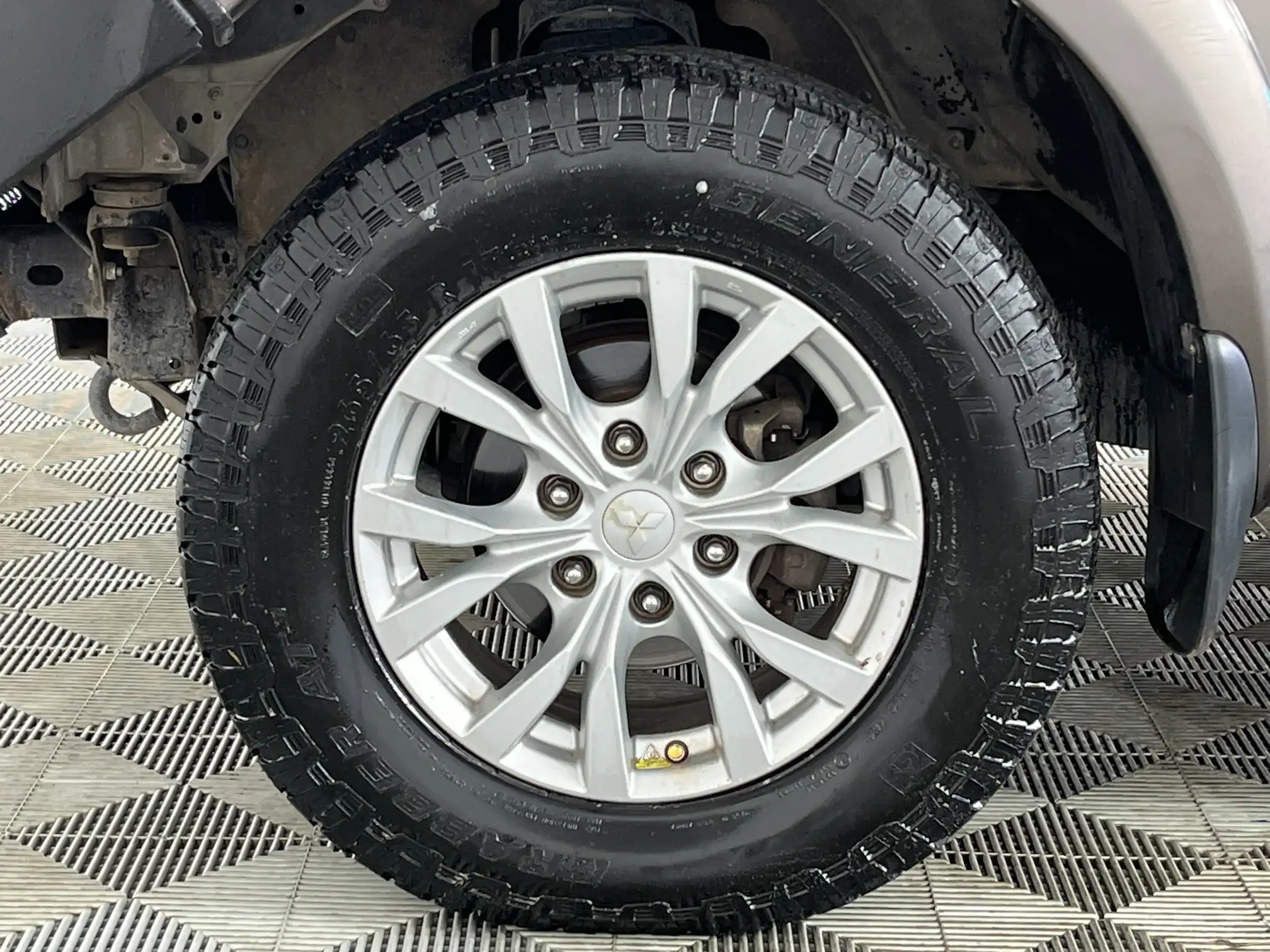 Mitsubishi Pajero Sport