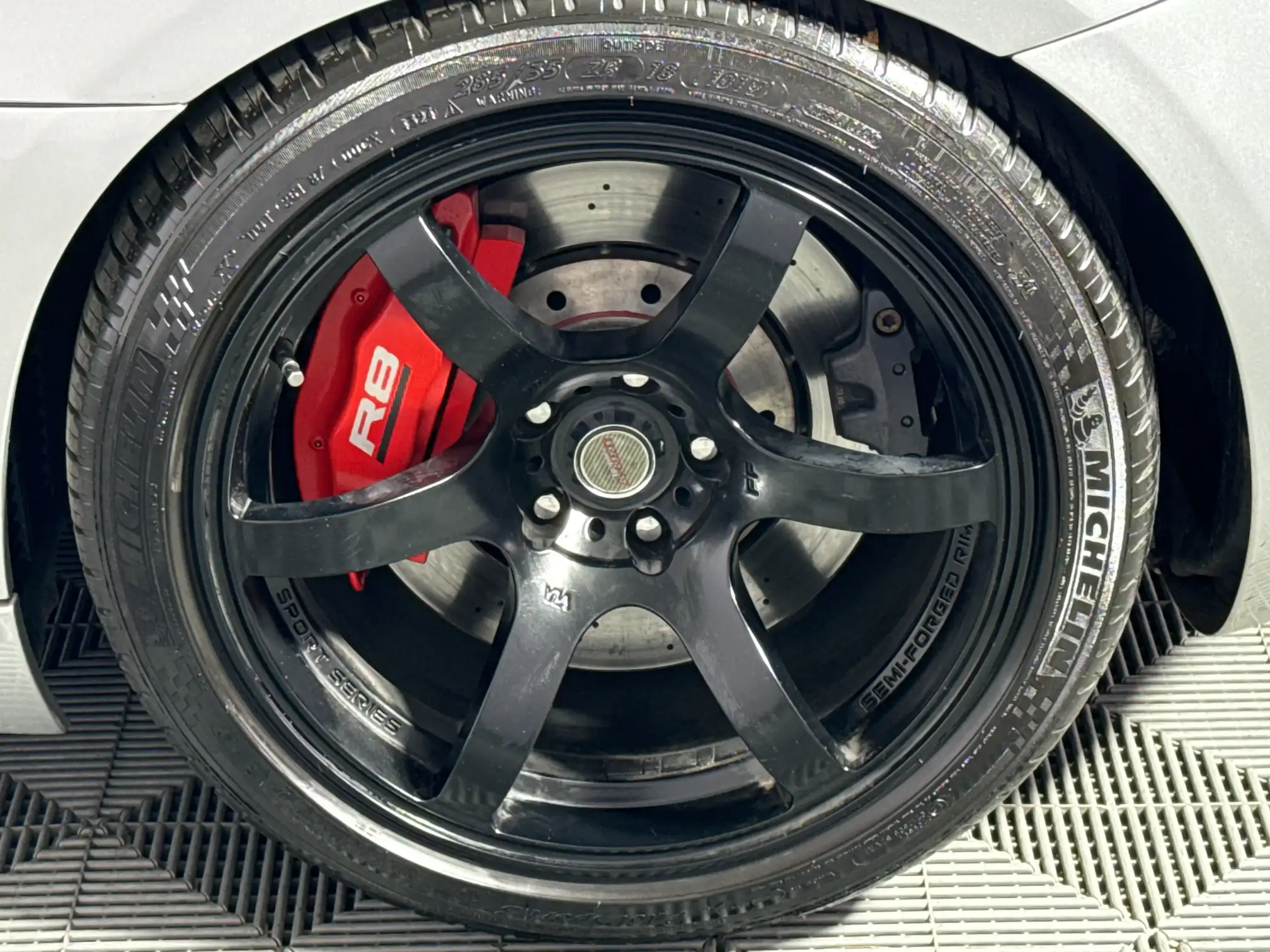 Audi R8
