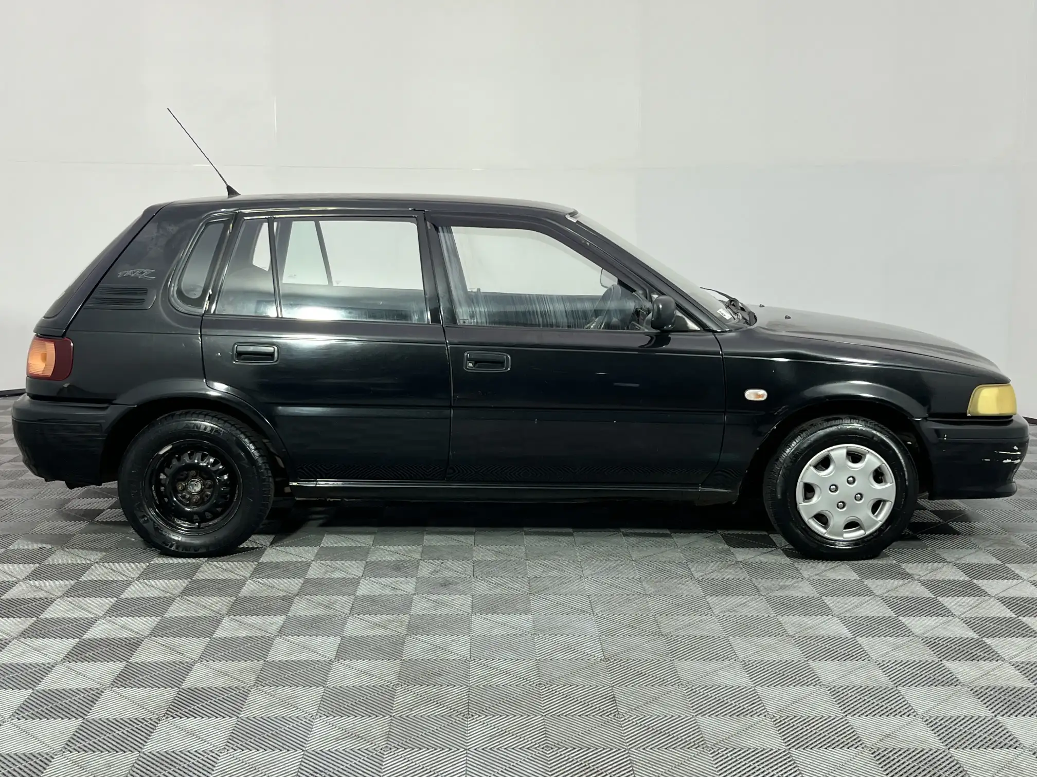 Toyota Tazz